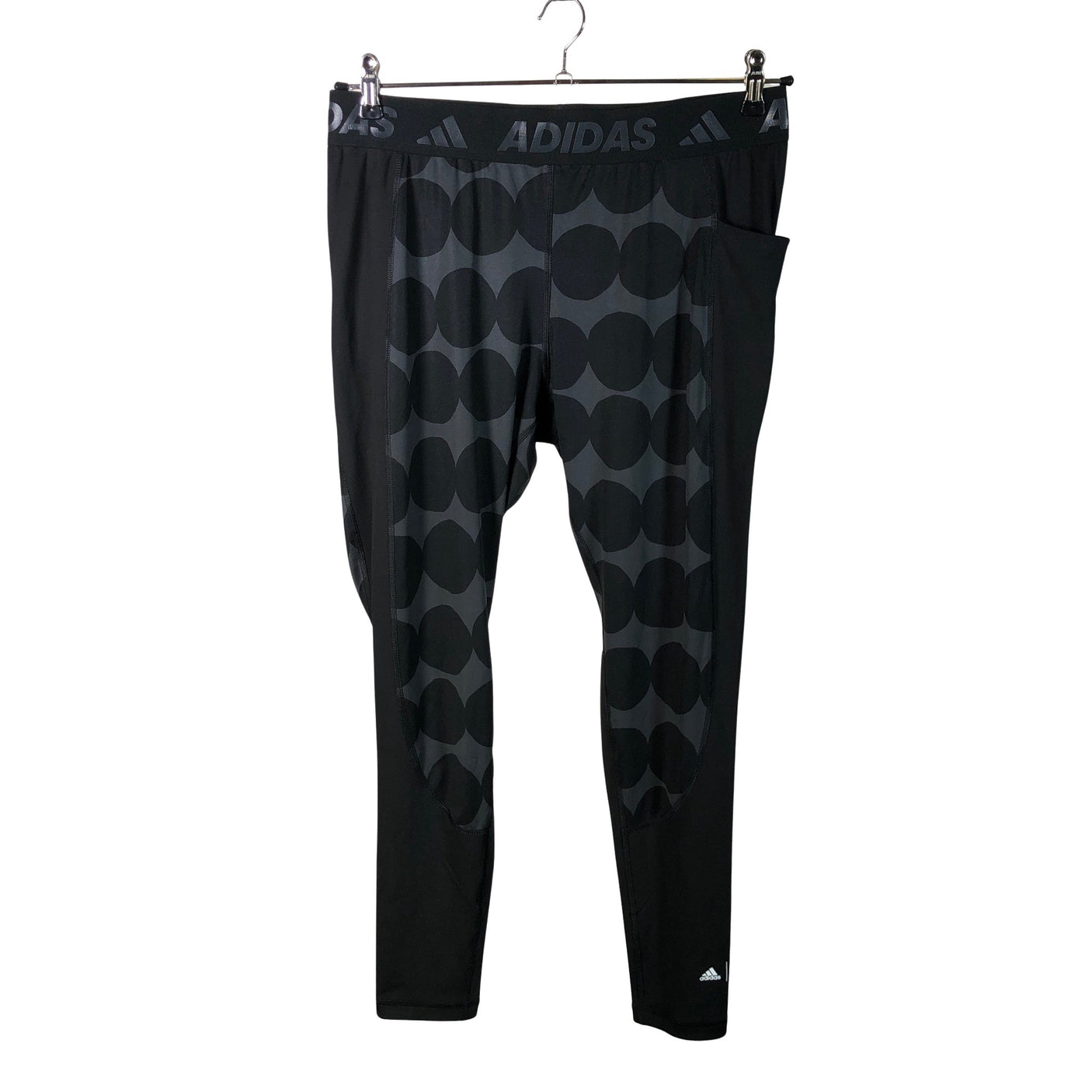 Unisex Adidas - Urheilutrikoot, koko 46 - (1)