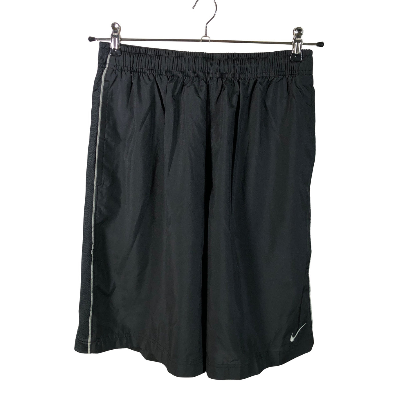 Unisex Nike - Urheilushortsit, koko L - (1)