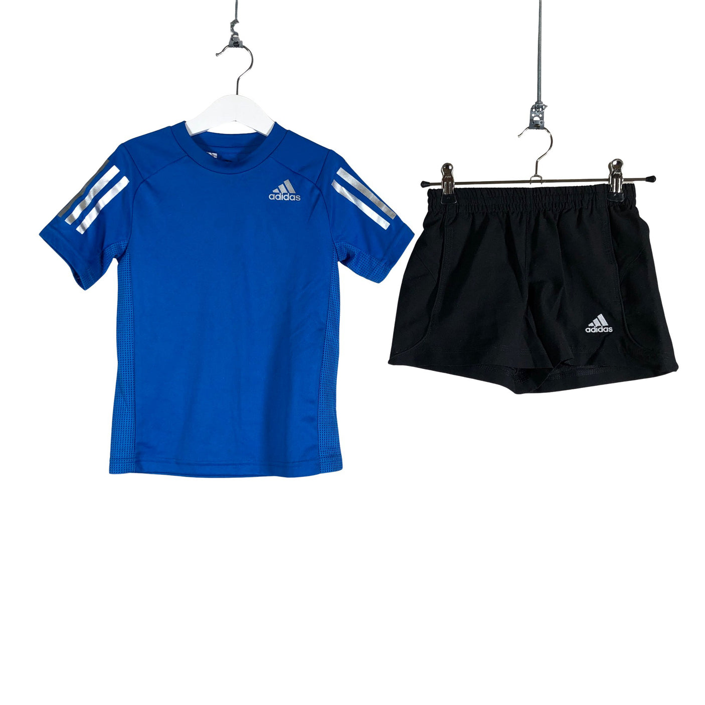 Unisex Adidas - Urheiluasu, koko 110 - 116 - (1)