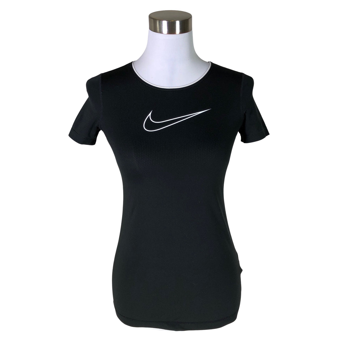 Unisex Nike - Urheilupaita, lyhyet hihat, koko 40 - (1)