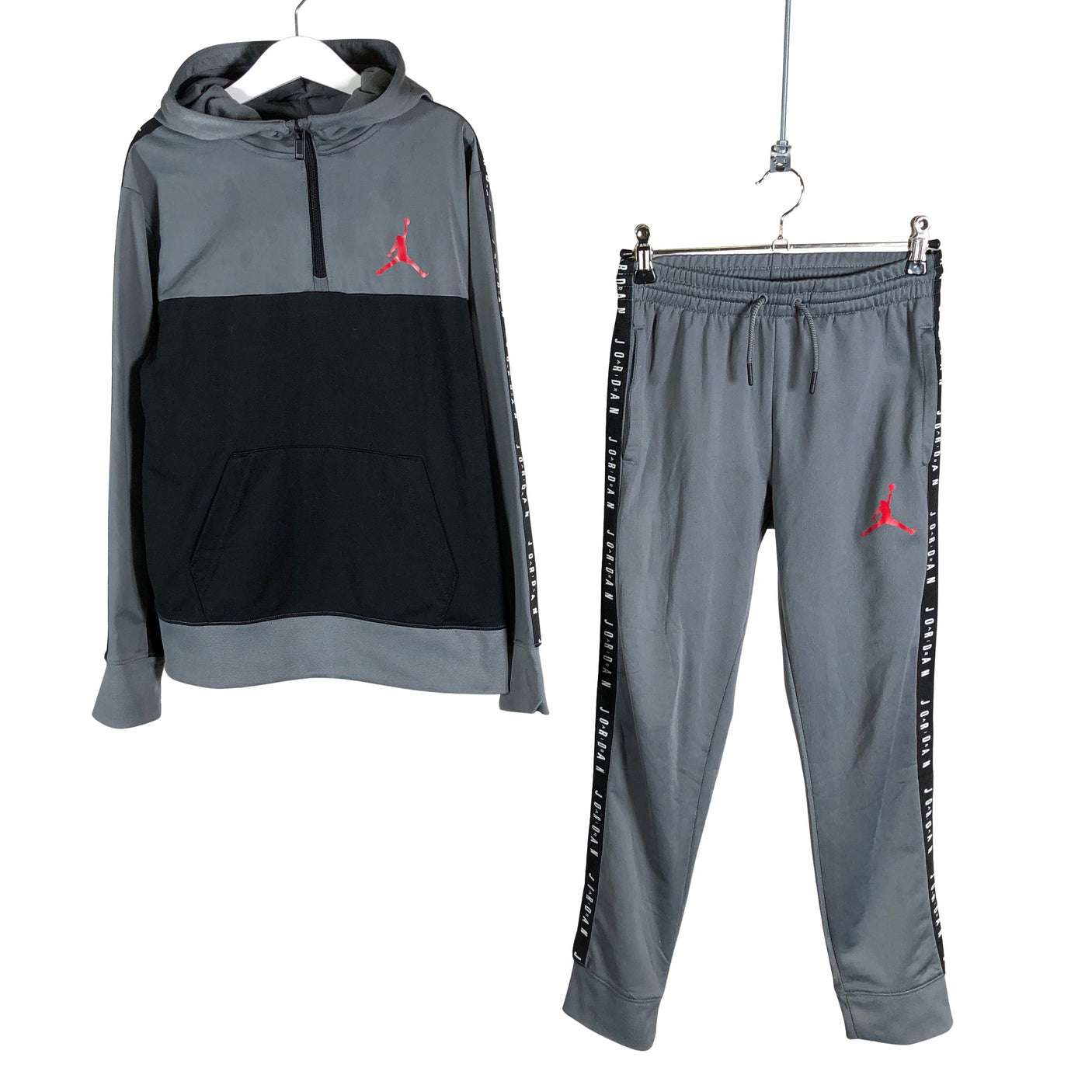 Unisex Jordan (Nike) - Urheiluasu, koko 134 - 140 - (1)