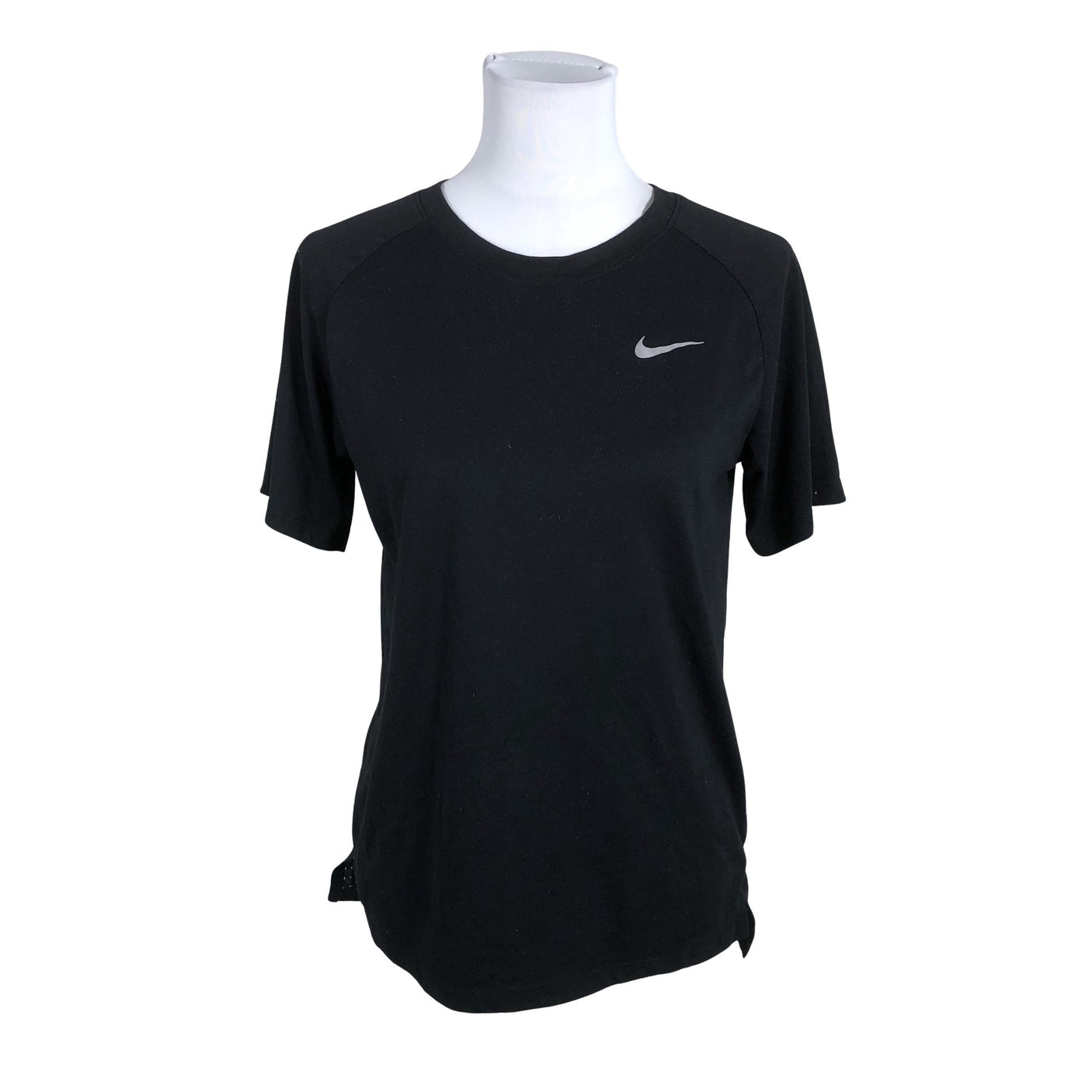 Unisex Nike - Spordisärk, lühikesed käised, suurus 38 - Must (1)