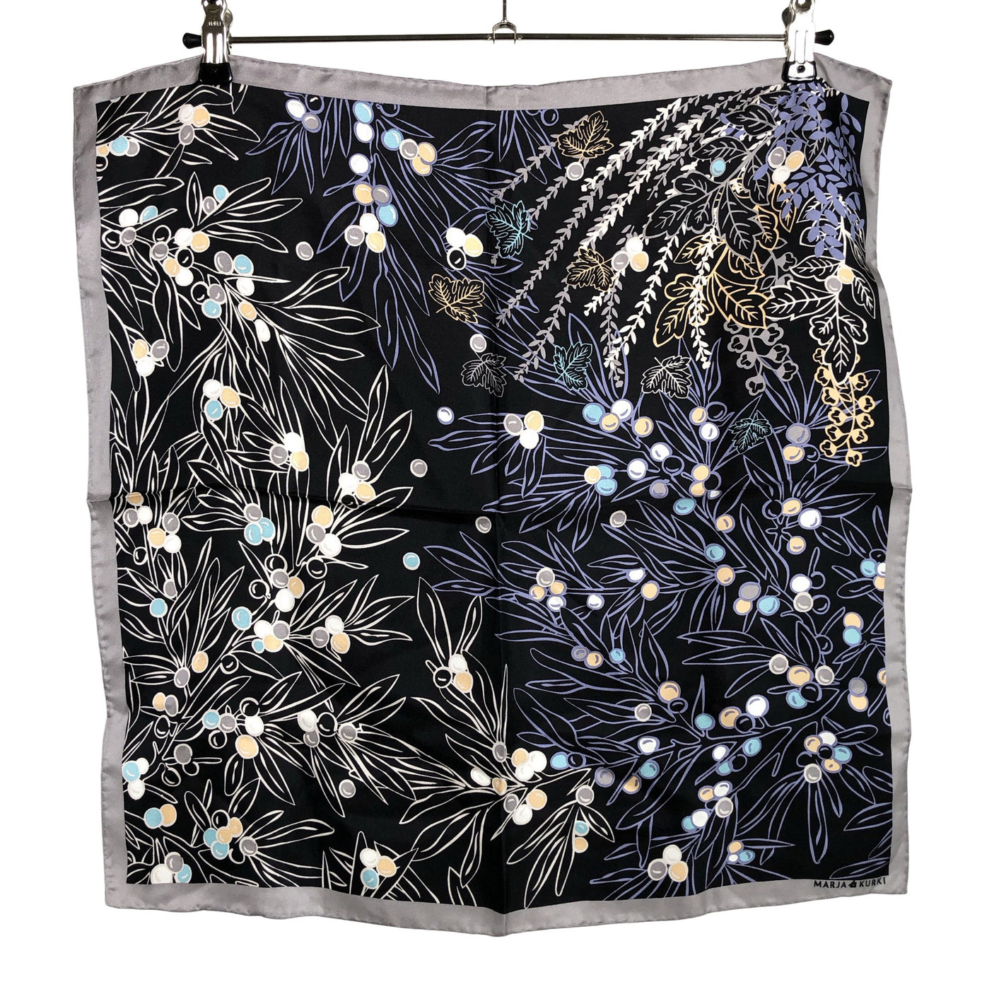 Unisex Marja Kurki - Õhuke sall, suurus Midi - Must (2)
