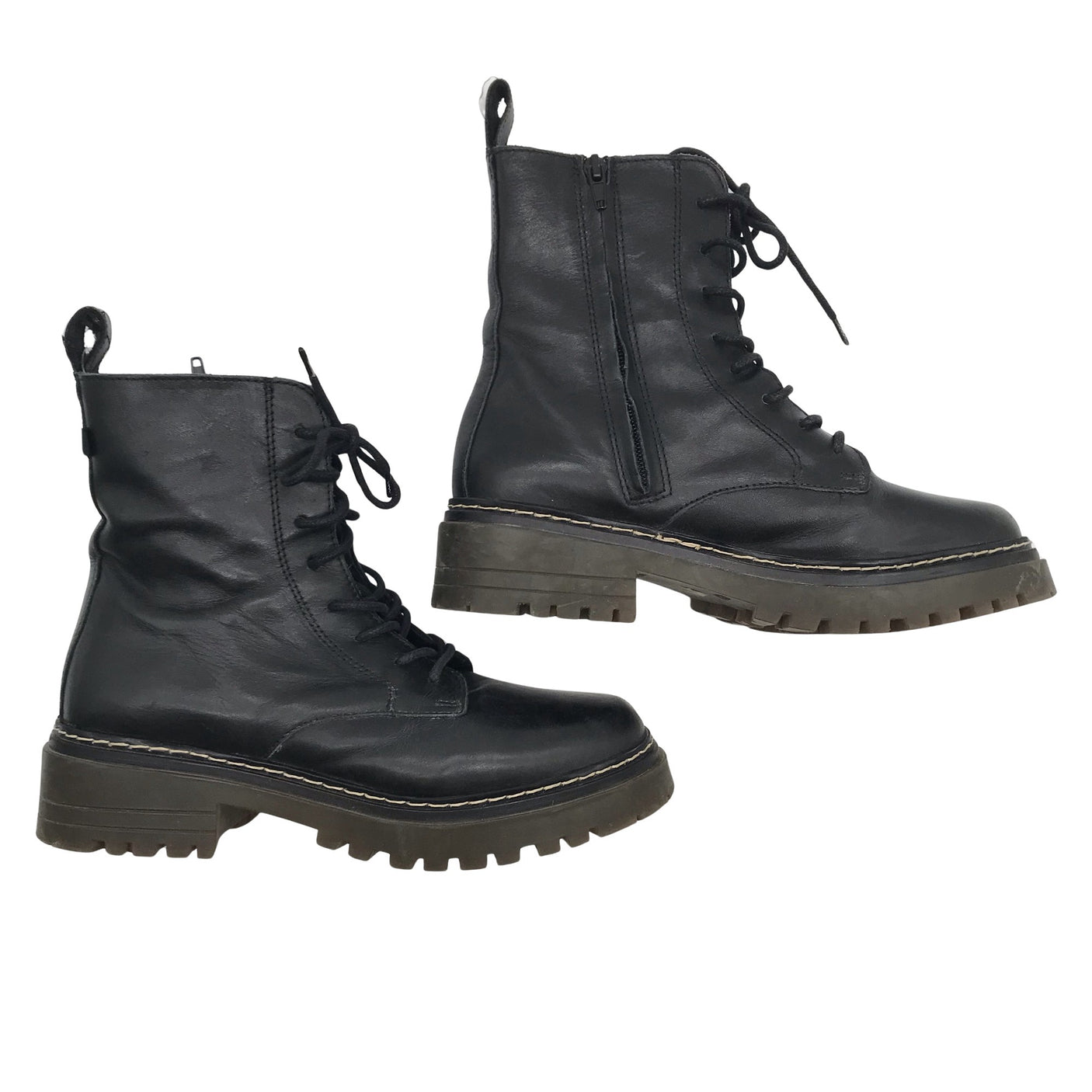 Unisex Ulanka - Nööridega saapad, suurus 40 - Must (1)