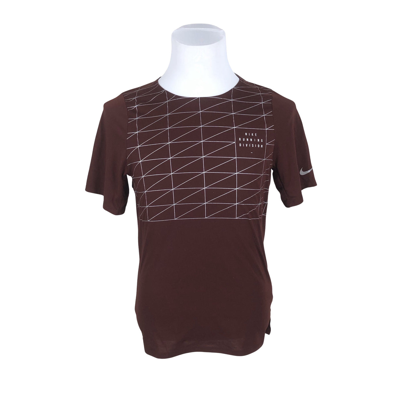 Unisex Nike - Spordisärk, lühikesed käised, suurus S - Veinipunane (1)