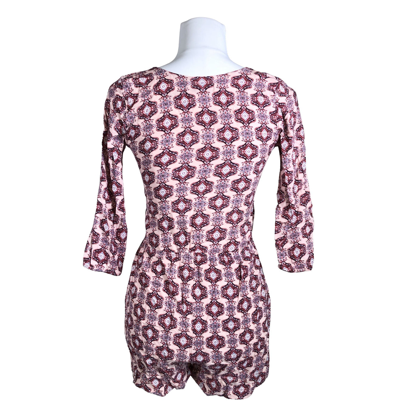 Unisex Hollister - Lühike pükskostüüm, suurus 36 - Heleroosa (2)