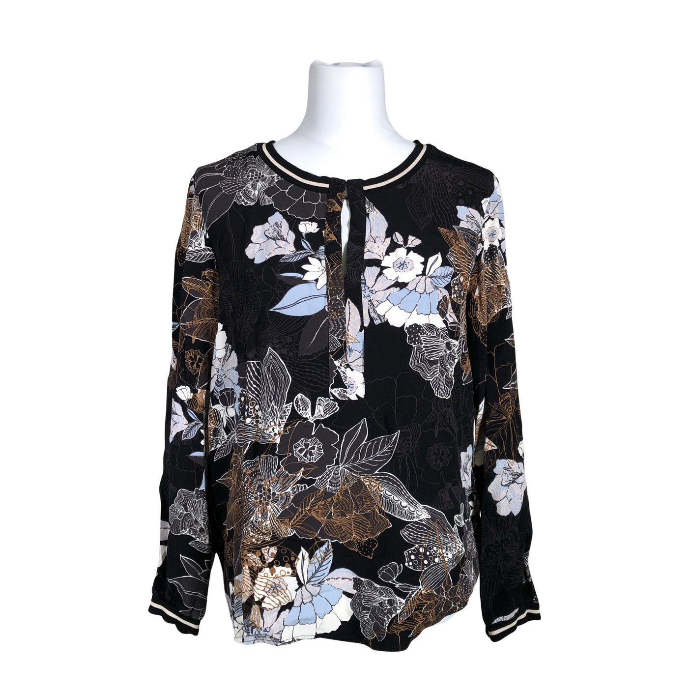 Unisex Part two - Pluus, suurus 40 - Must (1)