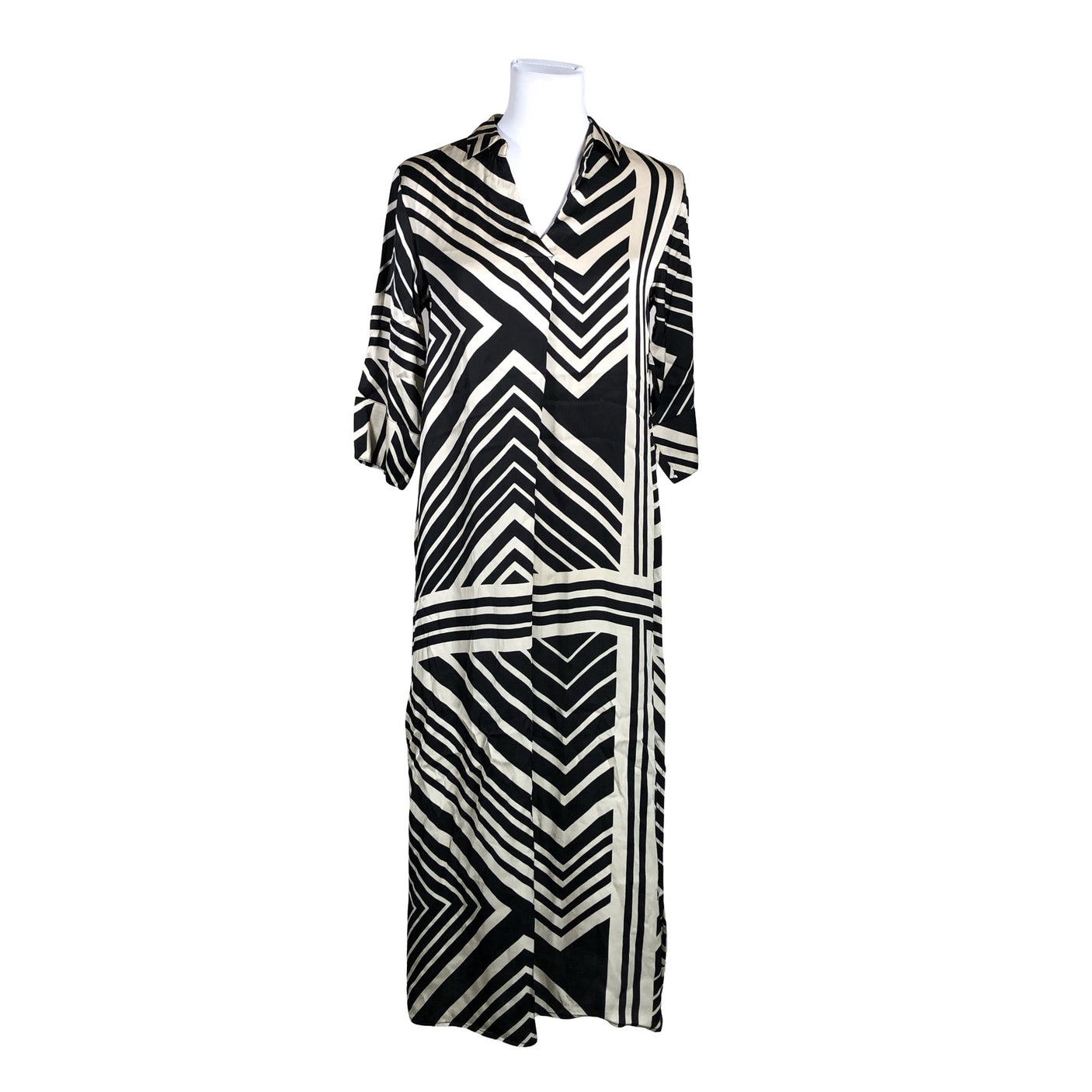 Unisex Soyaconcept - Maksikleit, suurus 34 - Must (1)