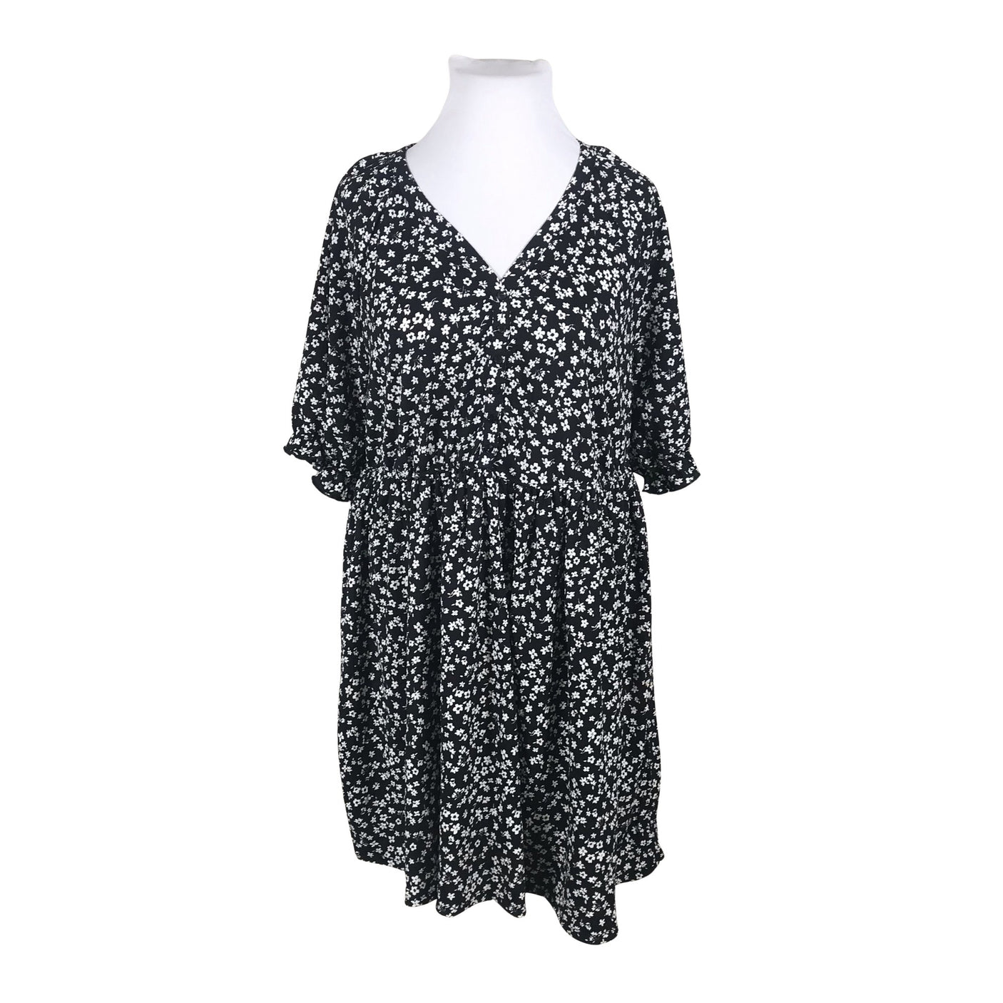 Unisex Limited Collection - Õhuke kleit, suurus 46 - Must (1)