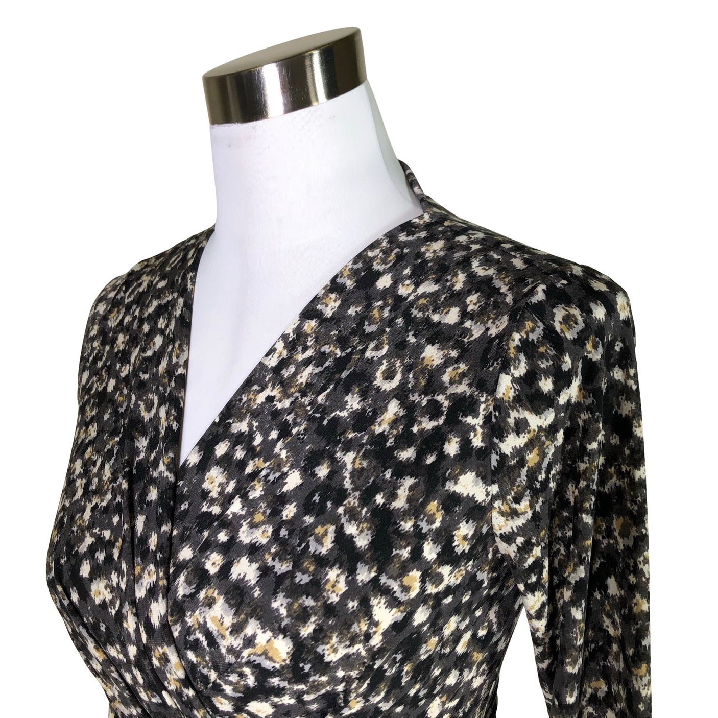 Unisex Andiata - Trikotaažist kleit, suurus 36 - Hall (3)