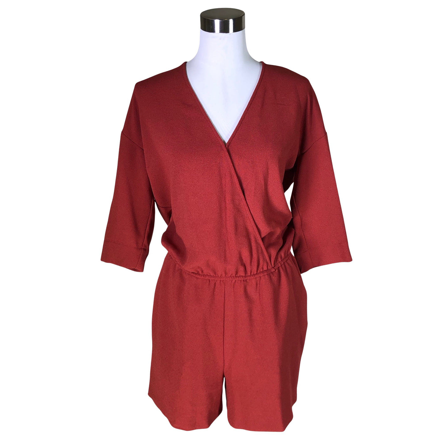 Unisex Designers Remix - Lühike pükskostüüm, suurus 38 - Veinipunane (1)
