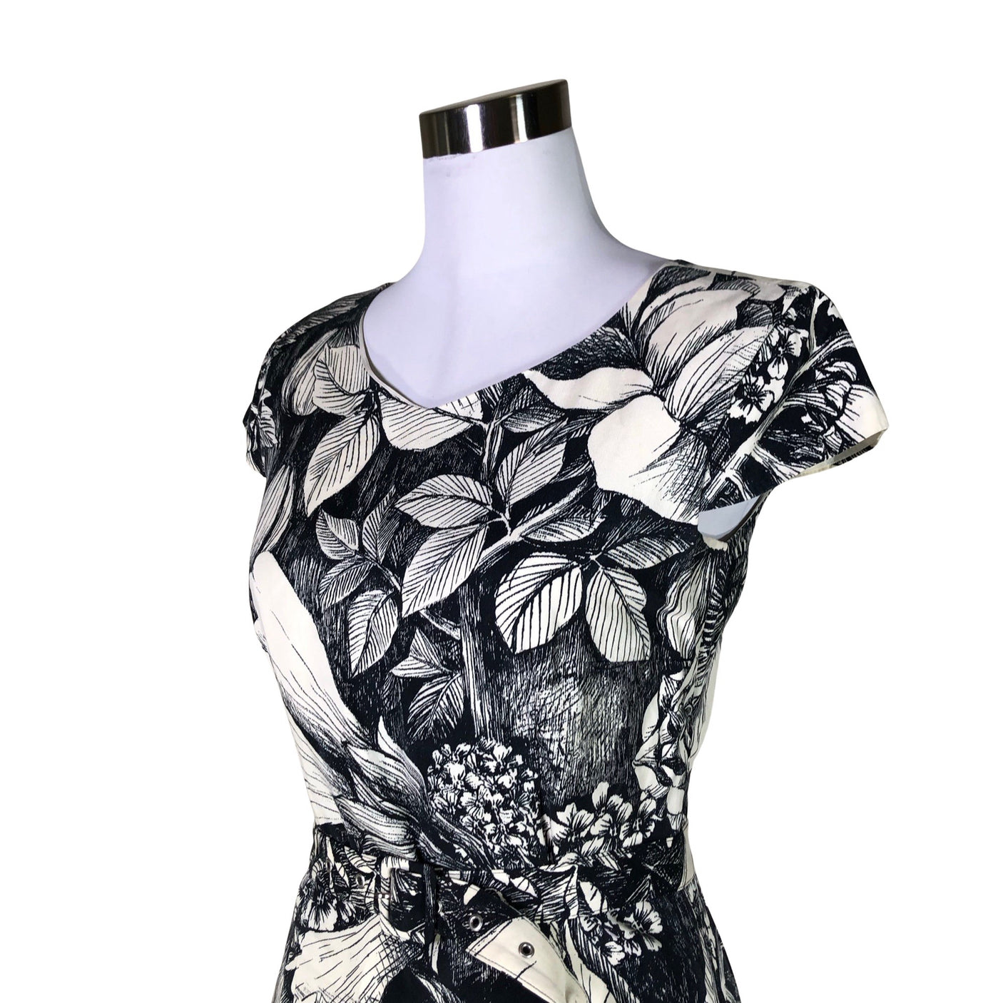 Unisex Marimekko - Pliiatskleit, suurus 36 - Hall (3)