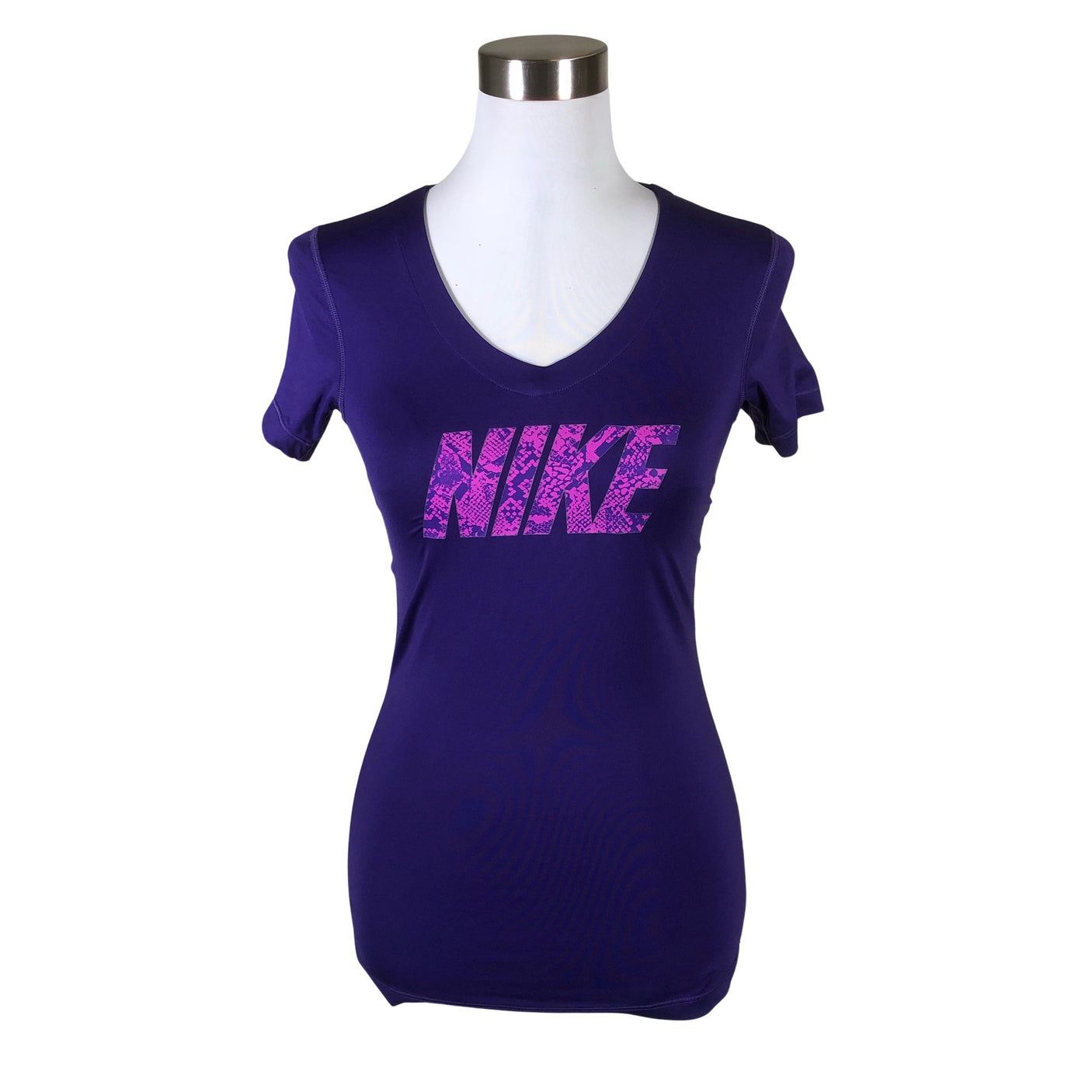 Unisex Nike - Spordisärk, lühikesed käised, suurus 36 - Lilla (1)