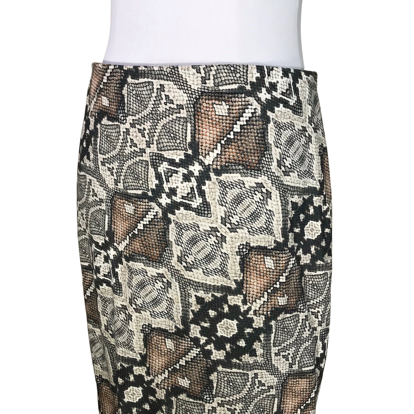 Unisex Riani - Trikotaažist seelik, suurus 40 - Hall (3)