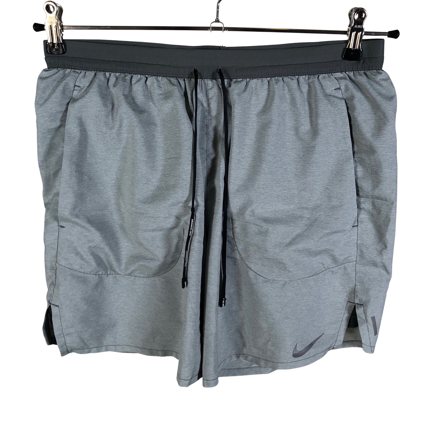 Unisex Nike - Lühikesed spordipüksid, suurus 38 - Hall (1)