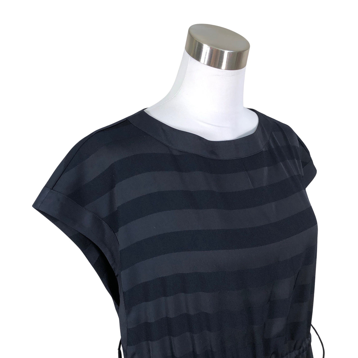 Unisex Ted Baker - Mitteveniv kleit, suurus 38 - Sinine (3)