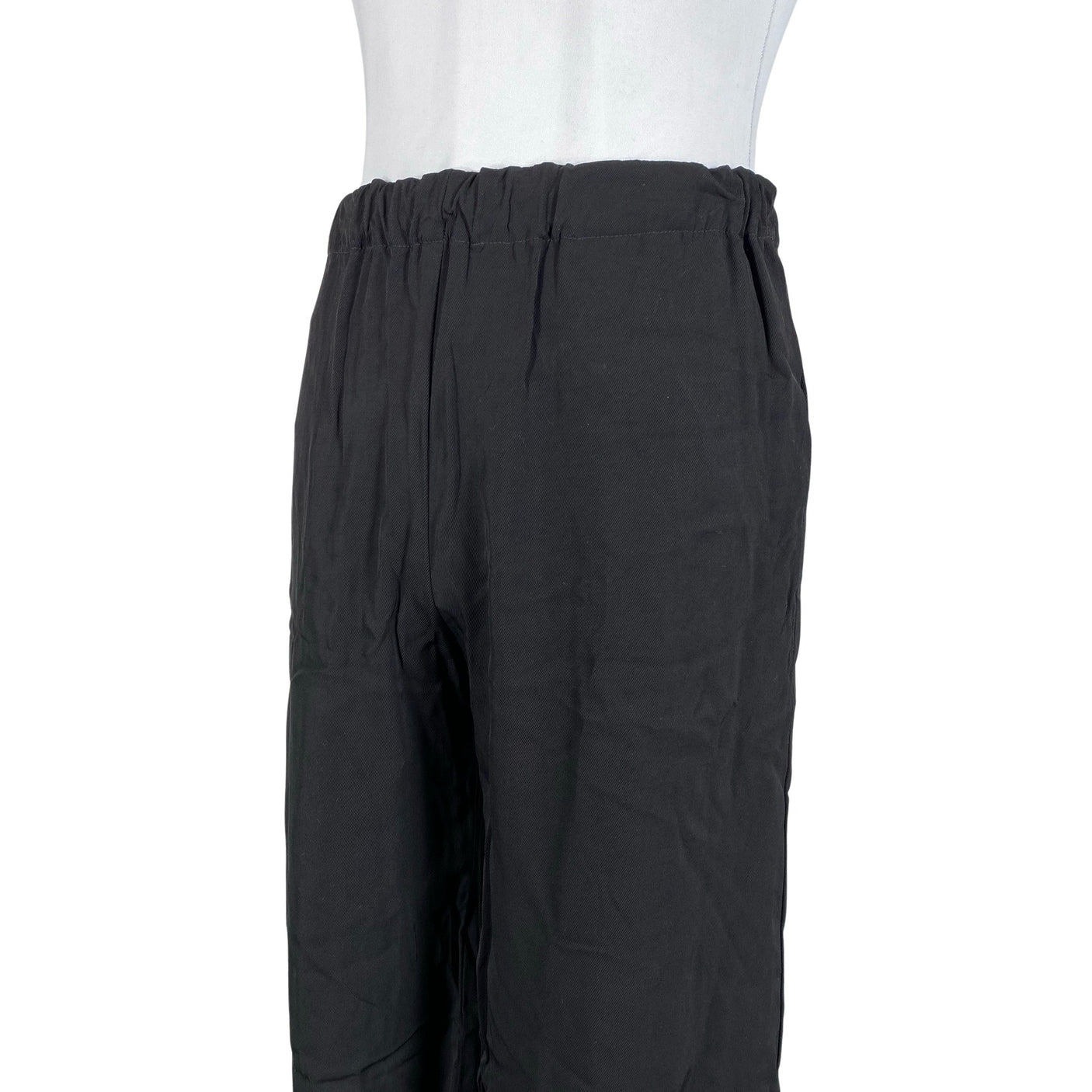 Unisex Katri Niskanen - Mittevenivad püksid, suurus 38 - Must (3)