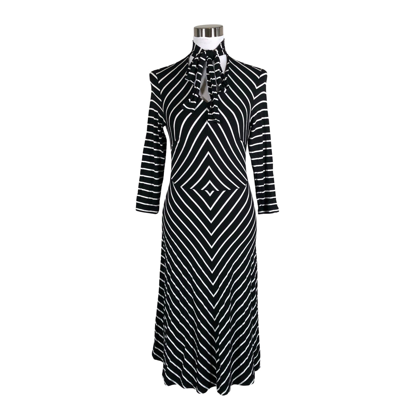 Unisex Jumperfabriken - Trikotaažist kleit, suurus 36 - Must (1)