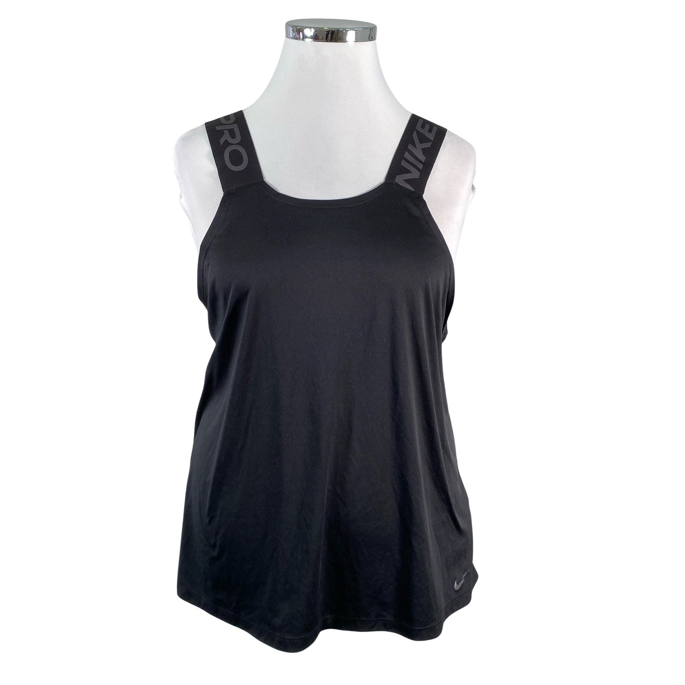 Unisex Nike - Sporditopp, suurus 42 - Must (1)