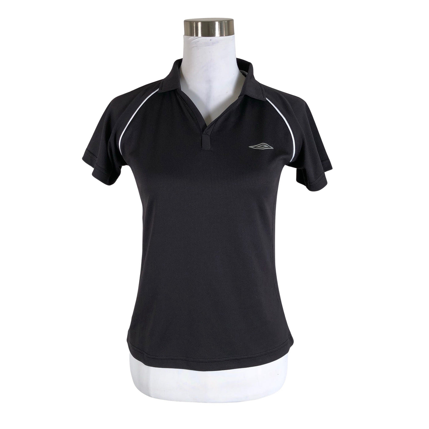 Unisex Umbro - Spordisärk, lühikesed käised, suurus 38 - Must (1)