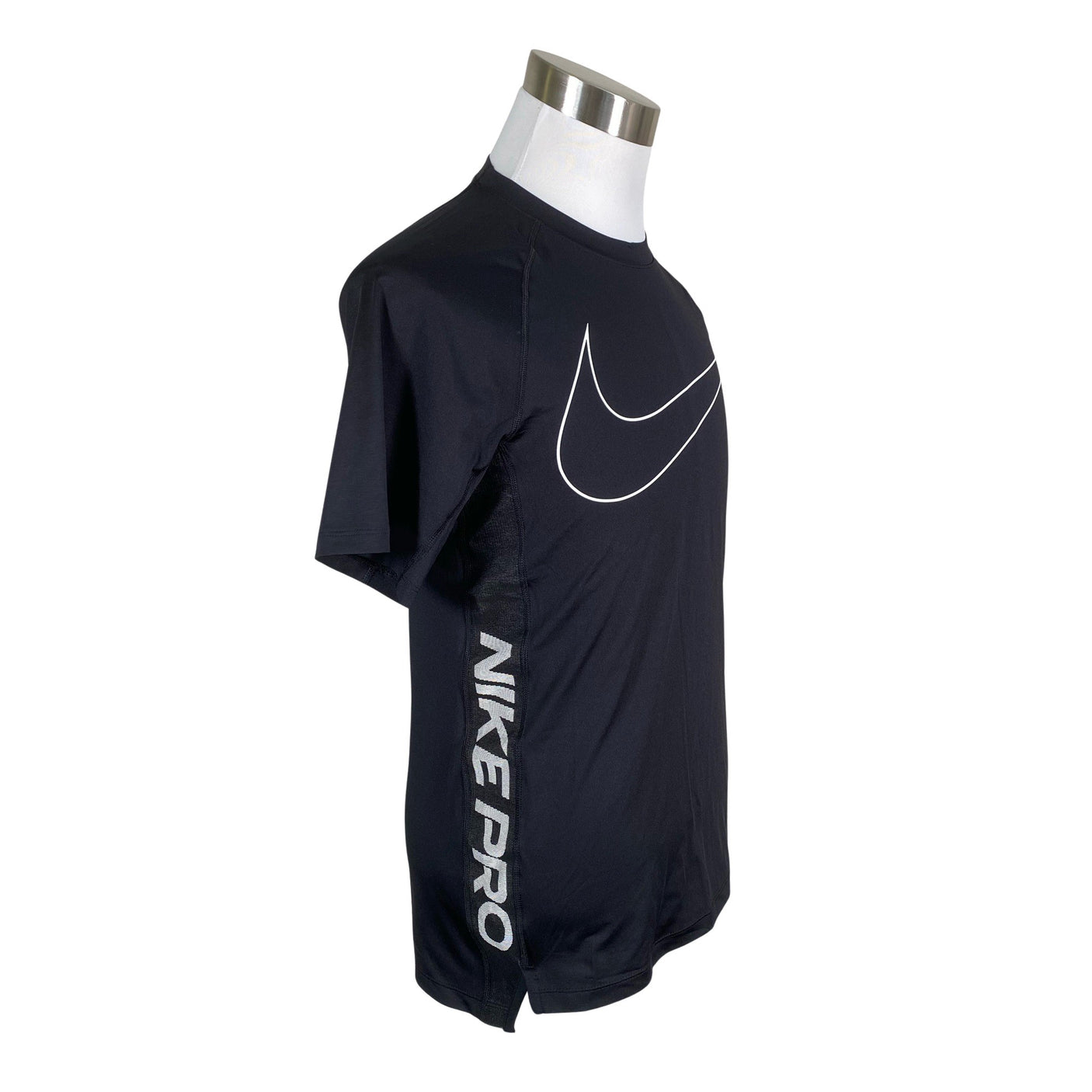 Unisex Nike - Spordisärk, lühikesed käised, suurus M - Must (3)