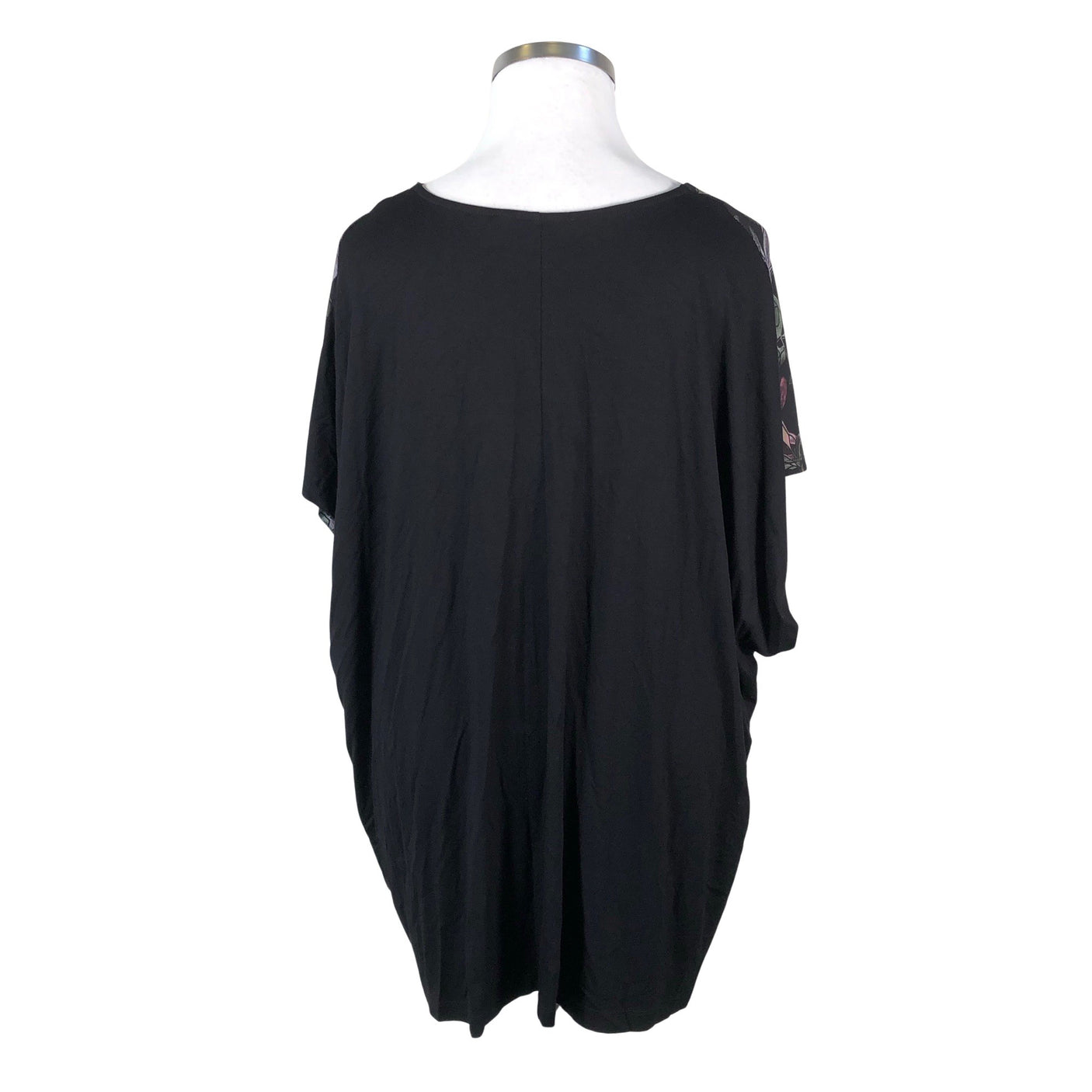 Unisex Ulla Popken - Õhuke tuunika, suurus 54 - Must (2)
