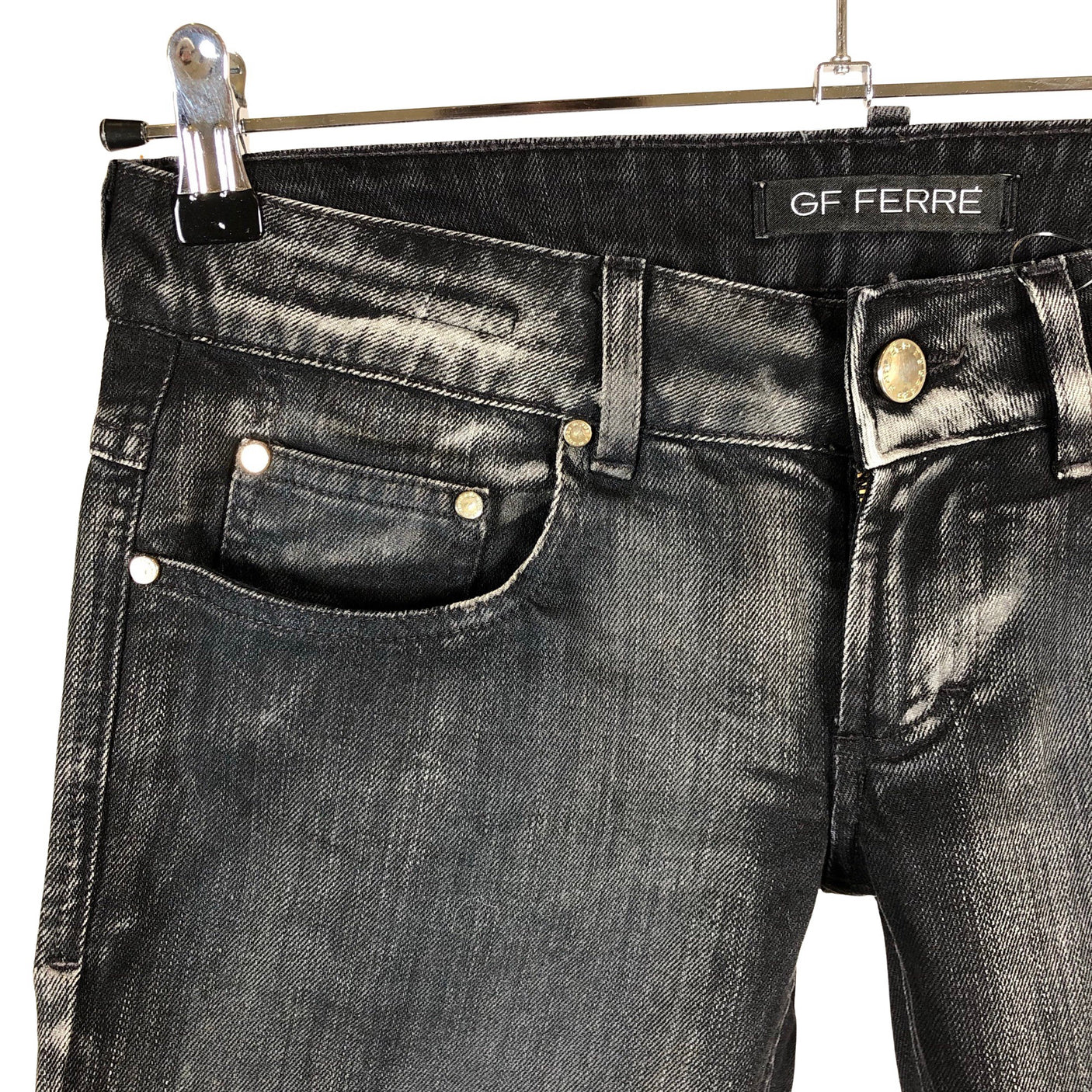Unisex Gianfranco Ferre - Teksad, suurus W26 - Hall (3)