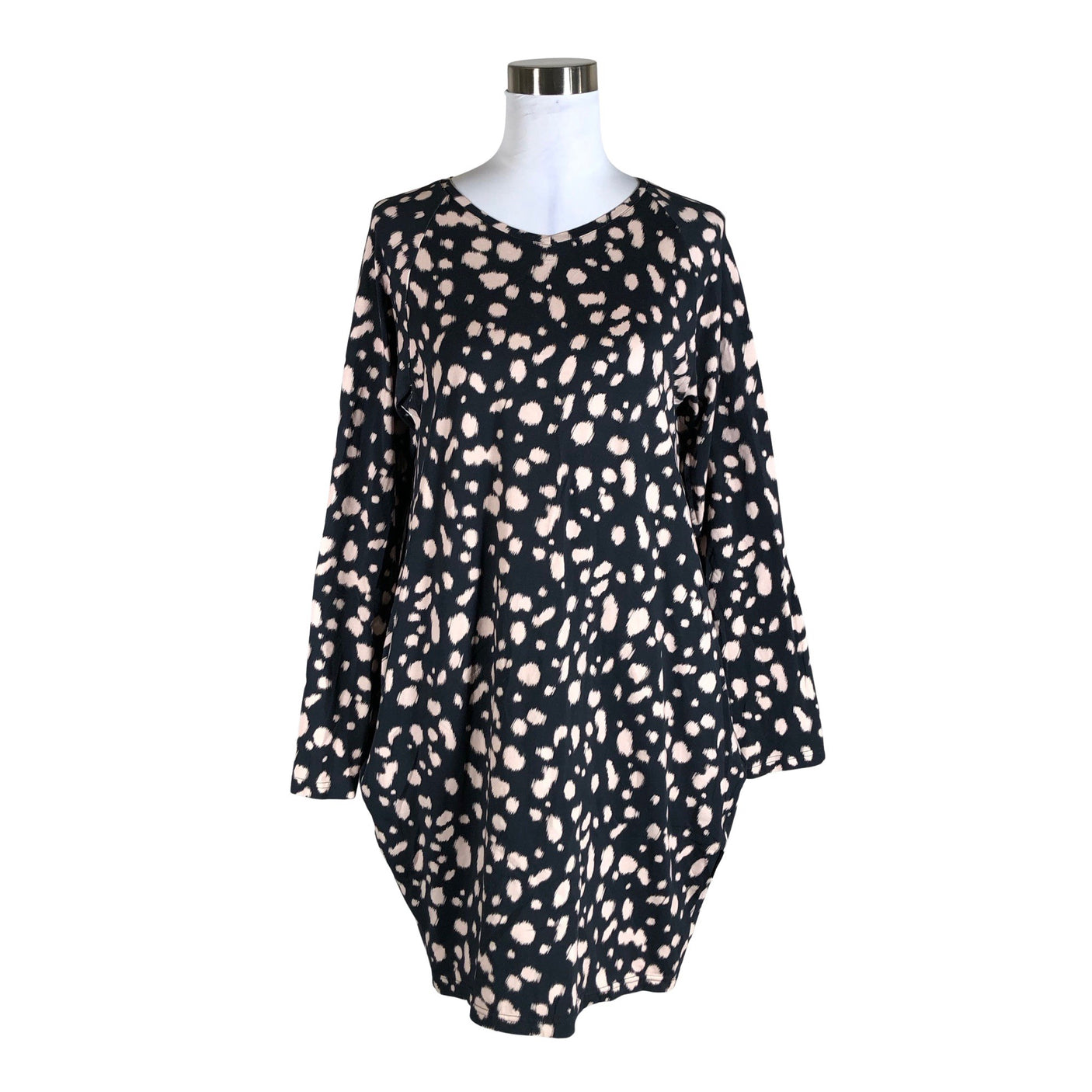 Unisex Versonpuoti - Trikotaažist kleit, suurus 40 - Must (1)
