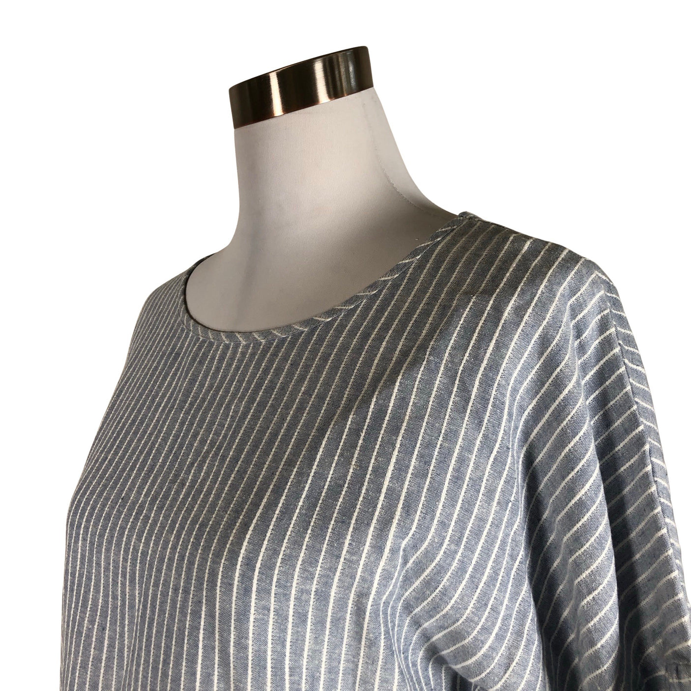 Unisex Bypias - Mitteveniv tuunika, suurus 36 - Helesinine (3)