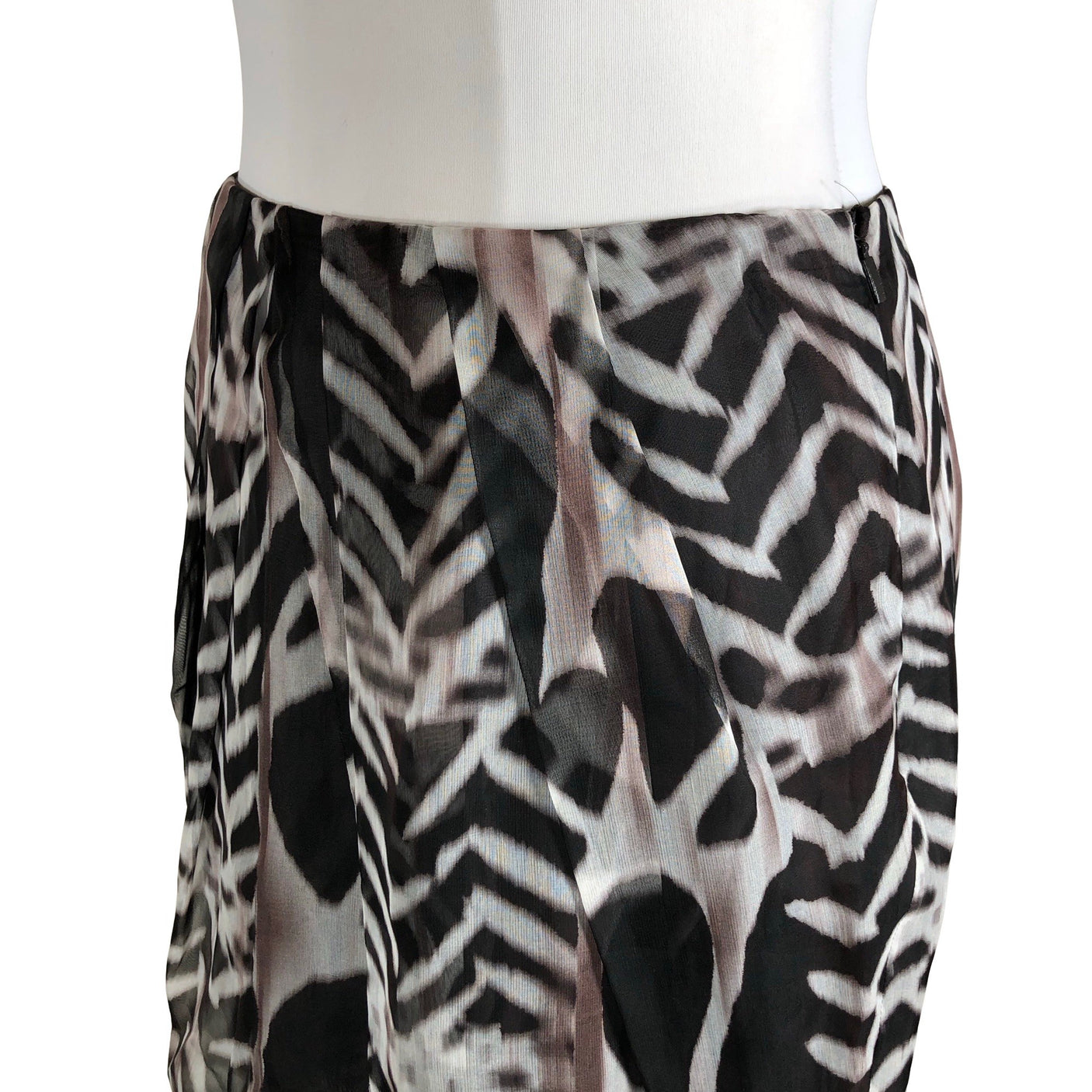 Unisex Hugo Boss - Mitteveniv seelik, suurus 36 - Hall (3)