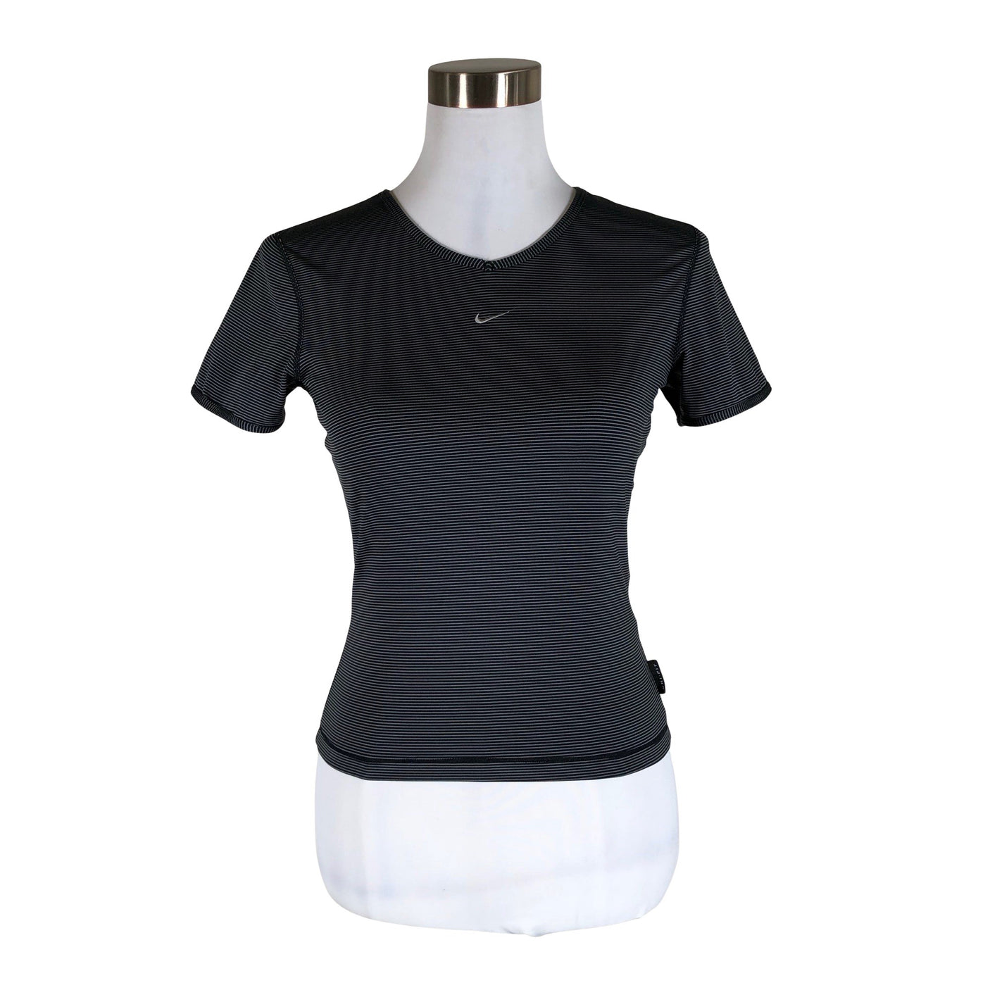 Unisex Nike - Spordisärk, lühikesed käised, suurus 38 - Must (1)
