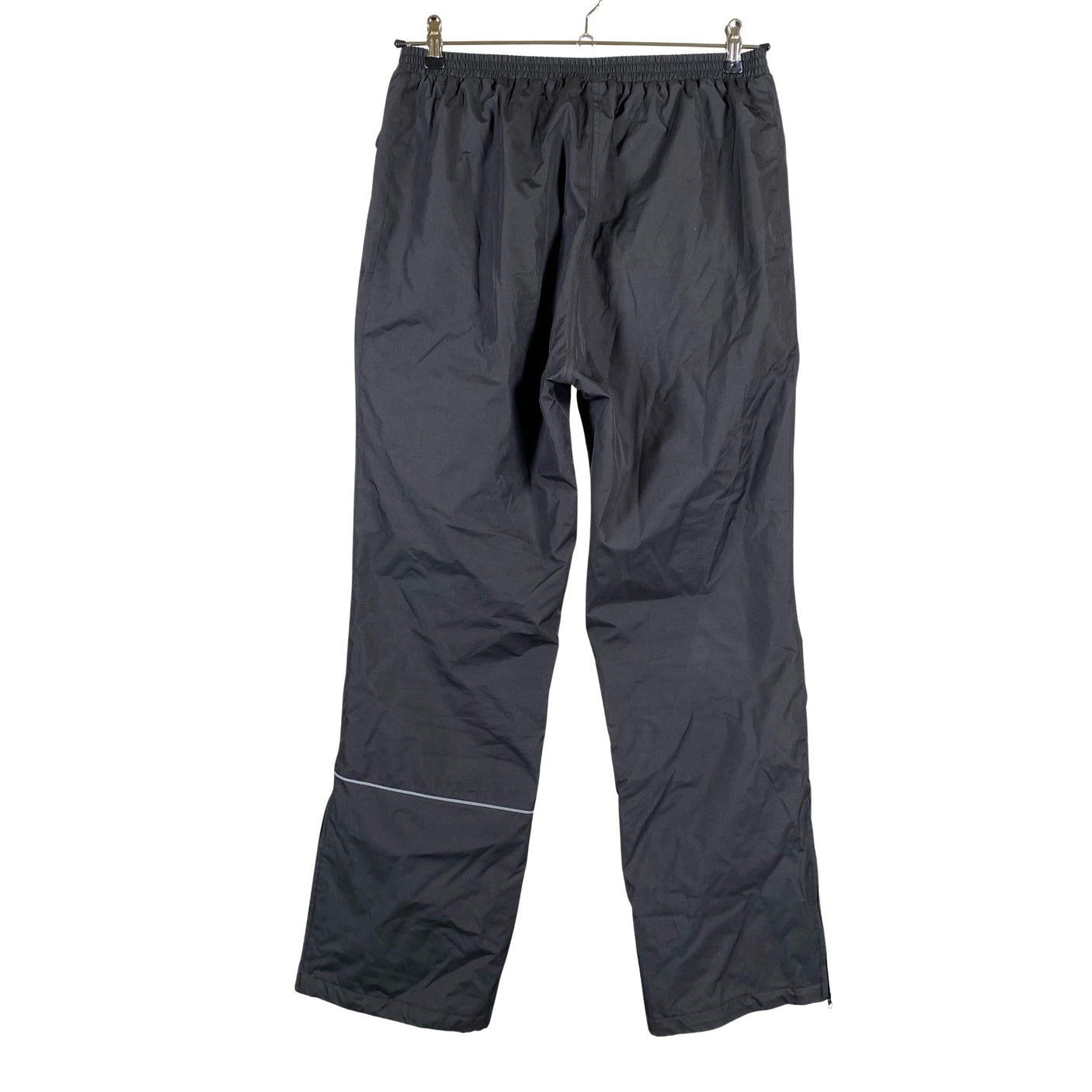 Unisex Umbro - Õuepüksid, suurus 40 - Must (2)