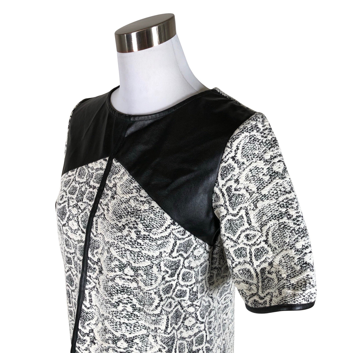 Unisex River Island - Mitteveniv kleit, suurus 40 - Looduslik valge (3)