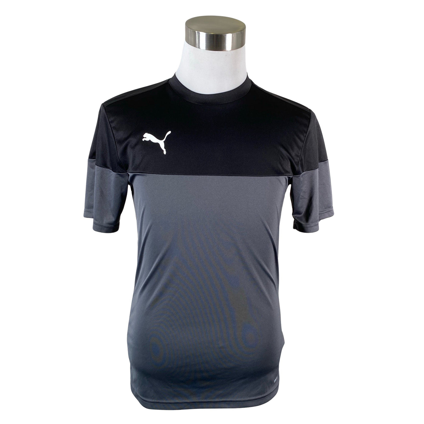 Unisex Puma - Spordisärk, lühikesed käised, suurus M - Must (1)