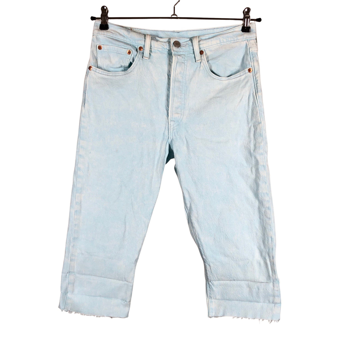 Unisex Levi's - Teksast poolpikad püksid, suurus W28 - Helesinine (1)