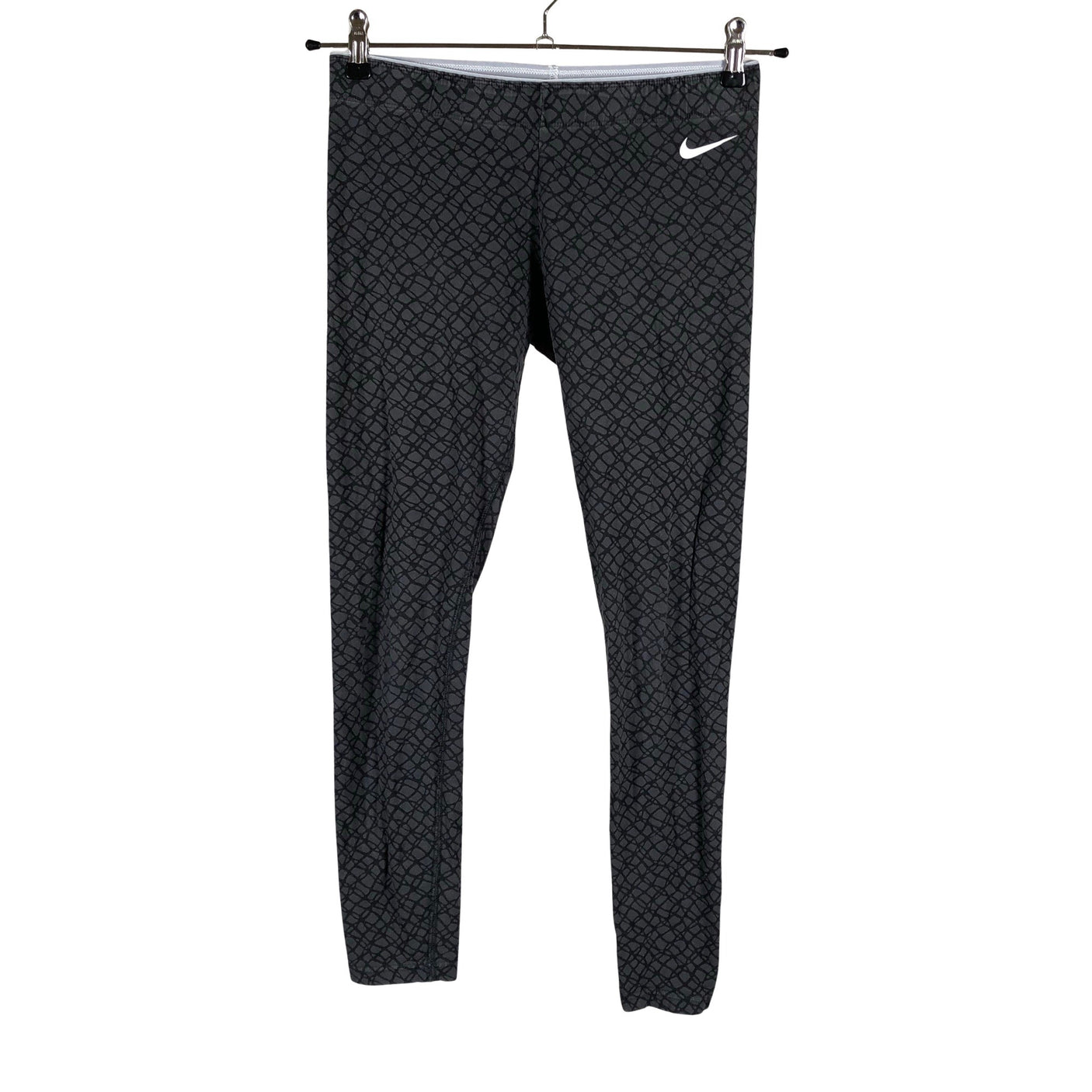Unisex Nike - Spordiretuusid, suurus 38 - Hall (1)