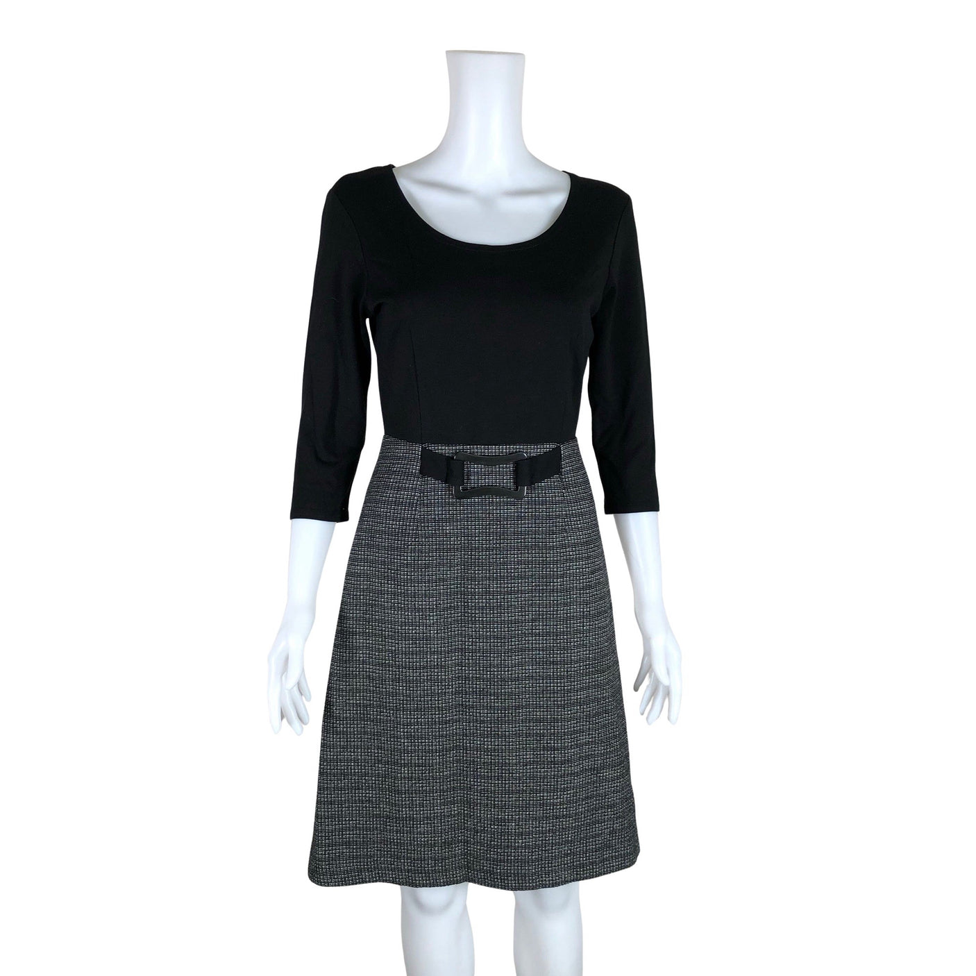 Unisex S.T.I - Mitteveniv kleit, suurus 34 - Must (1)