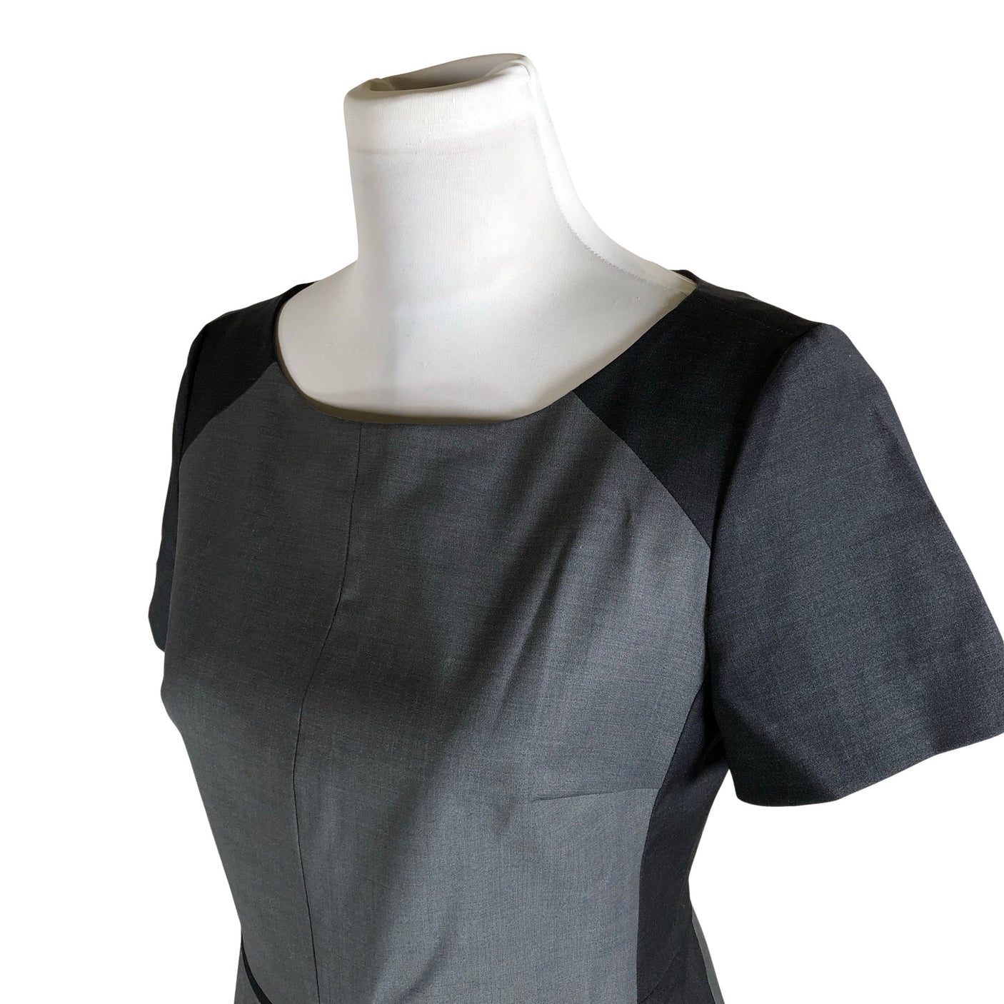 Unisex Andiata - Mitteveniv kleit, suurus 38 - Hall (3)