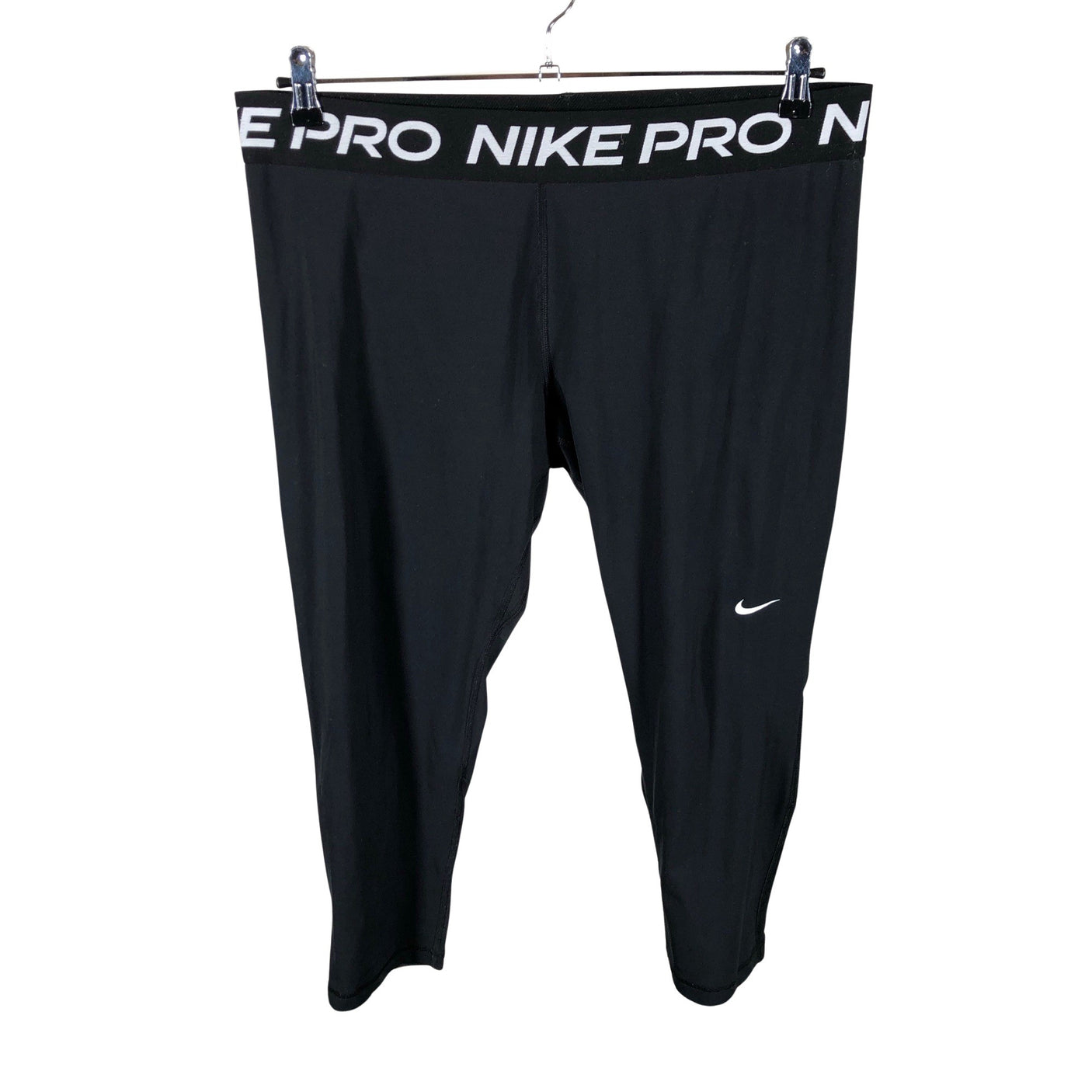 Unisex Nike - Poolpikad spordipüksid, suurus 44 - Must (1)