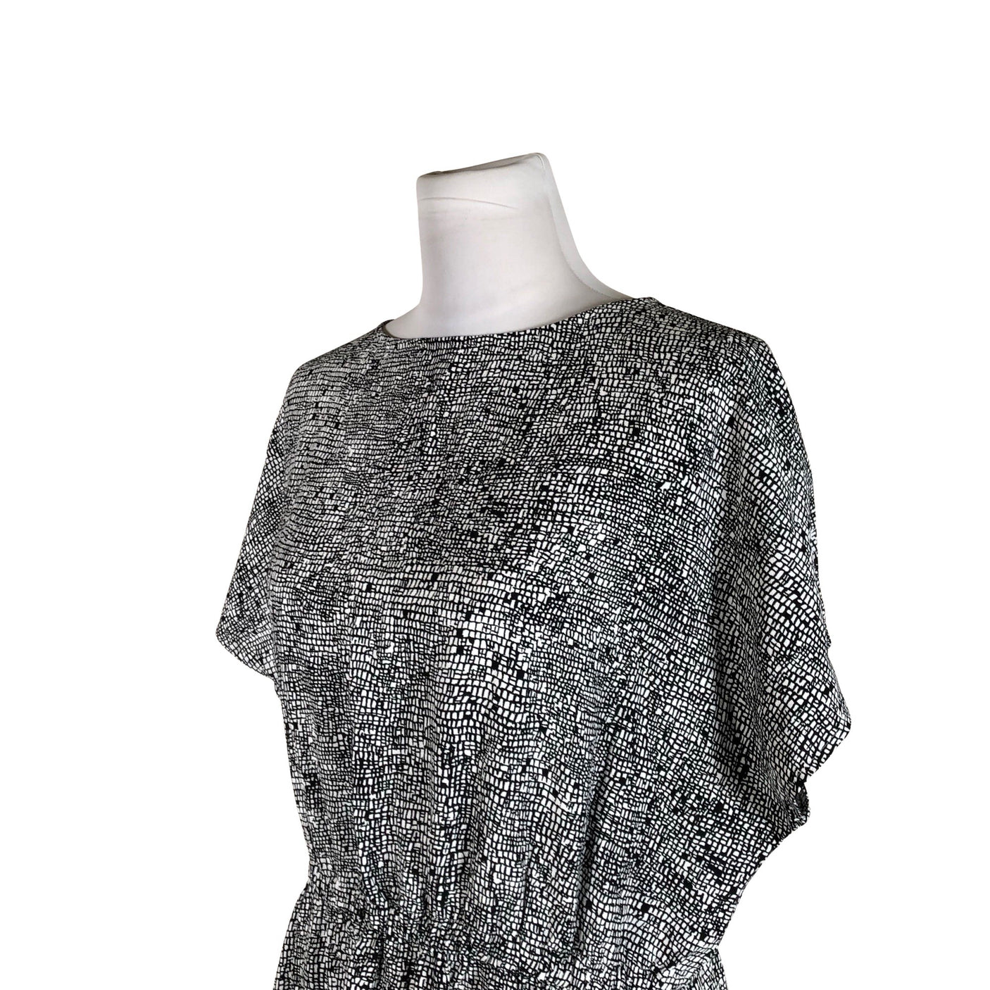 Unisex Marimekko - Mitteveniv kleit, suurus 40 - Must (3)