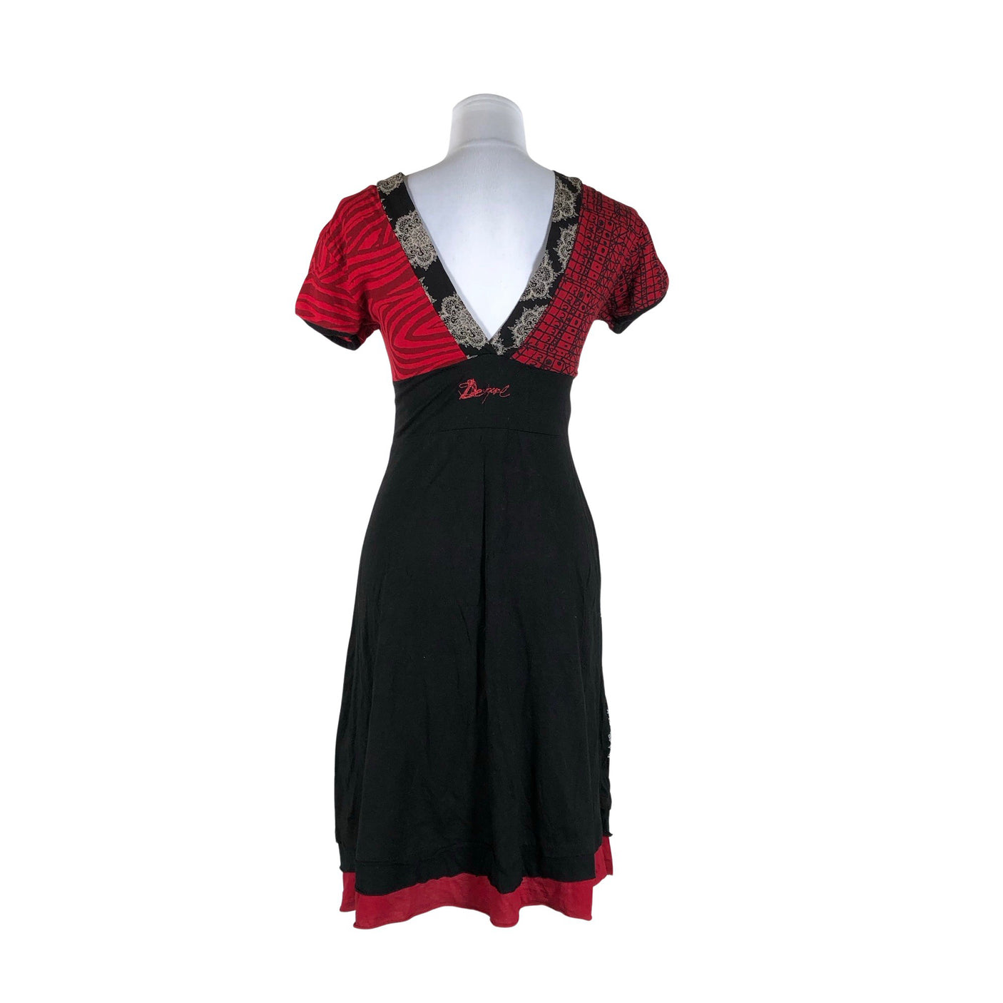 Unisex Desigual - Trikotaažist kleit, suurus 36 - Must (2)