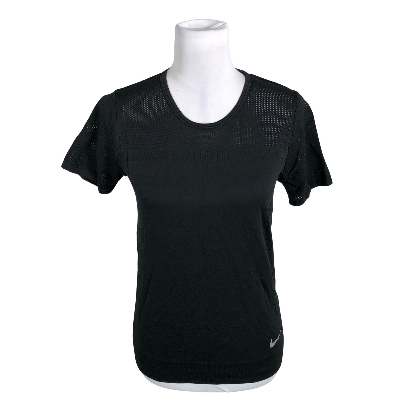 Unisex Nike - Spordisärk, lühikesed käised, suurus 38 - Must (1)