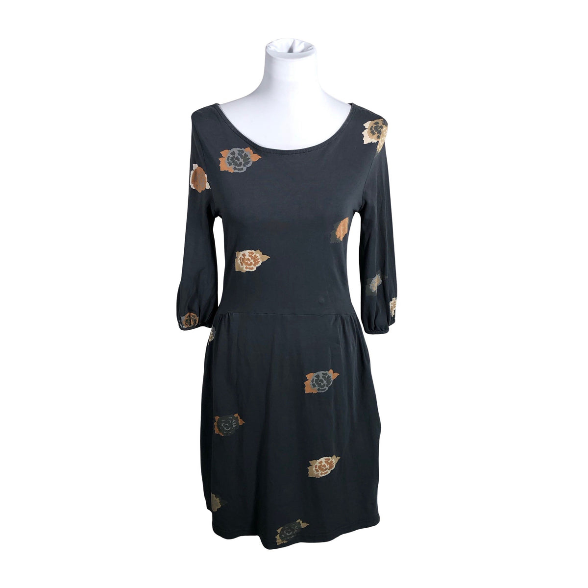 Unisex Marimekko - Trikotaažist kleit, suurus 36 - Hall (1)