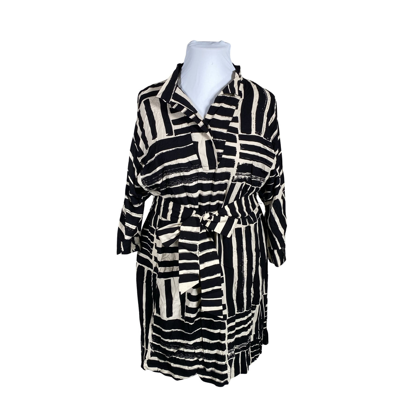 Unisex Cut & Pret - Mitteveniv tuunika, suurus 44 - Must (1)