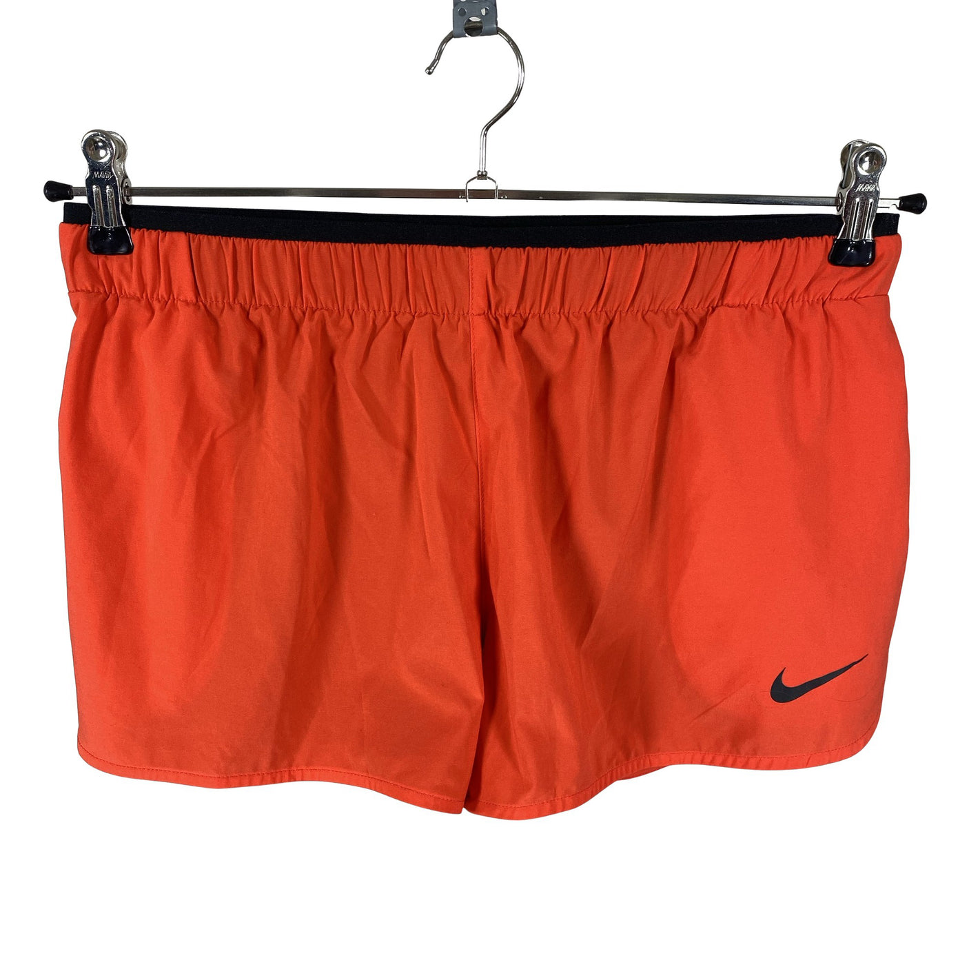 Unisex Nike - Lühikesed spordipüksid, suurus 38 - Punane (1)