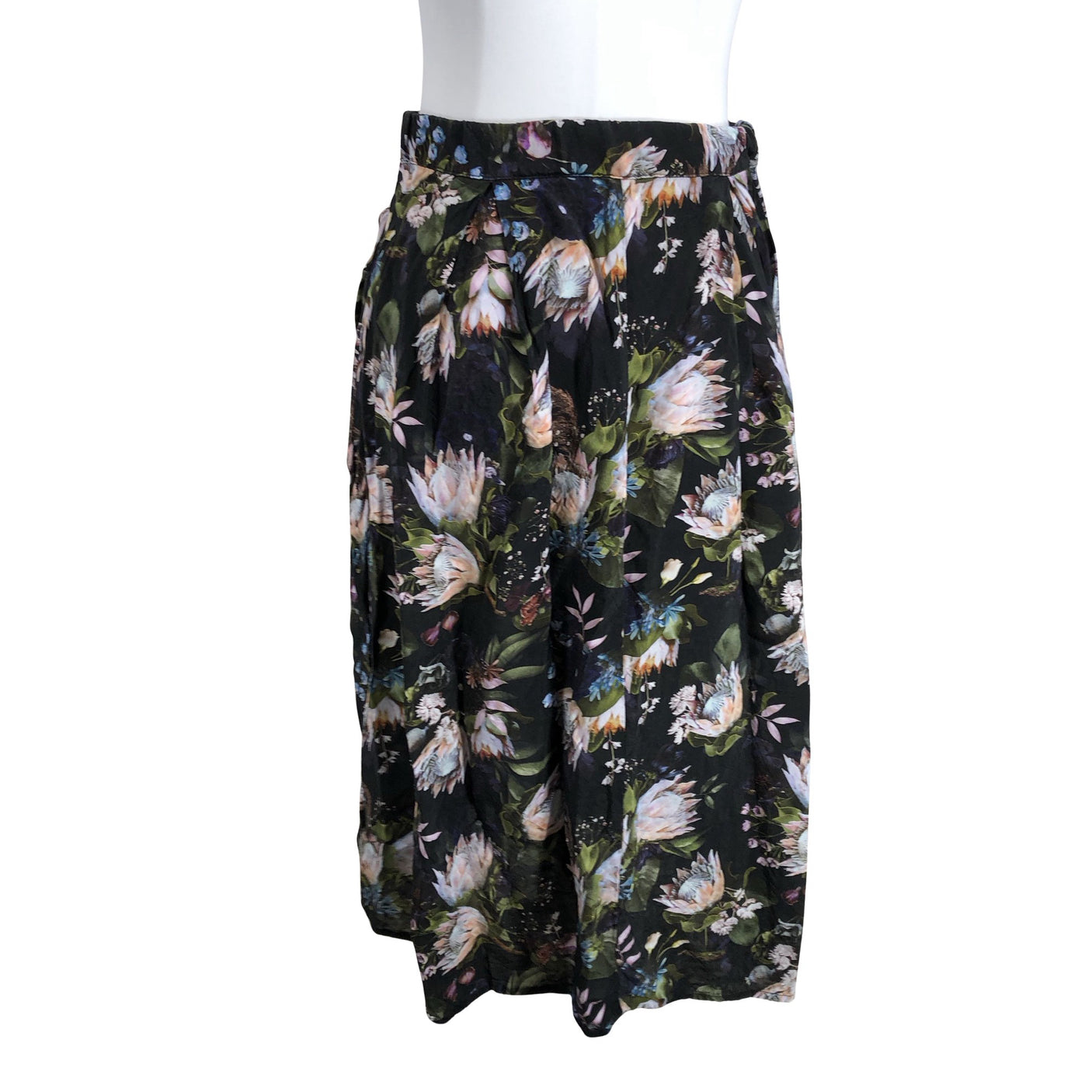 Unisex Uhana Design - Mitteveniv seelik, suurus 38 - Must (2)