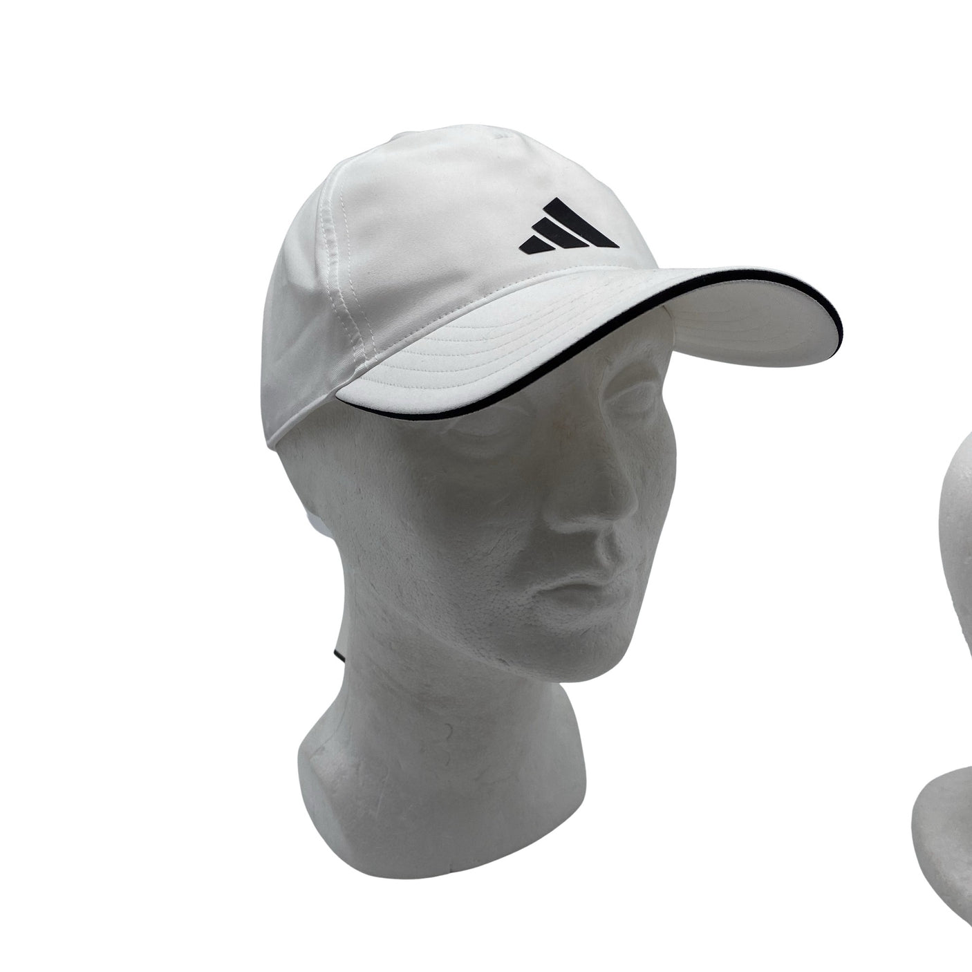 Unisex Adidas - Nokamüts, suurus 54 - 56 cm - Valge (1)