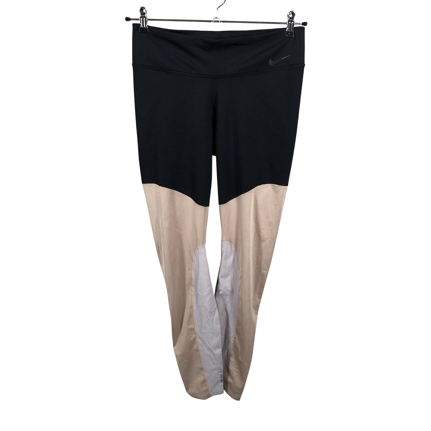 Unisex Nike - Spordiretuusid, suurus 40 - Must (1)