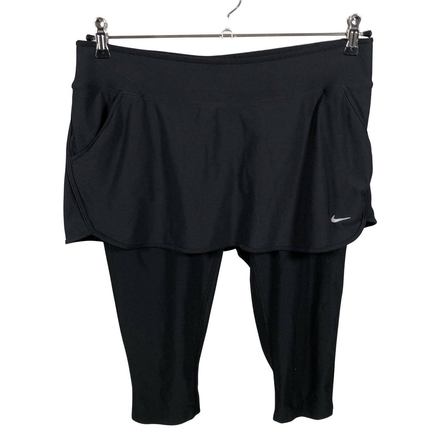 Unisex Nike - Poolpikad spordipüksid, suurus 40 - Must (1)