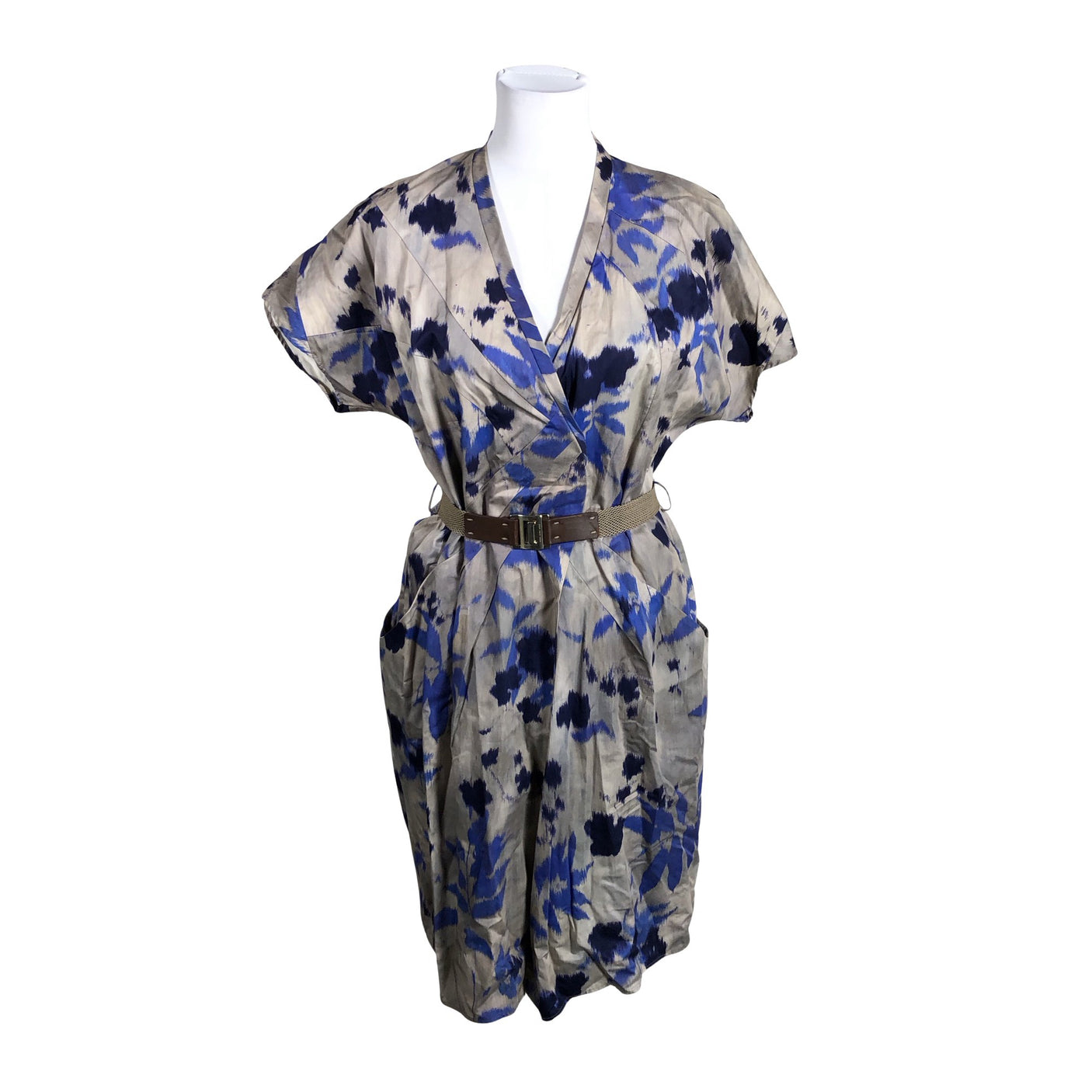 Unisex Hugo Boss - Mitteveniv kleit, suurus 40 - Pruun (1)